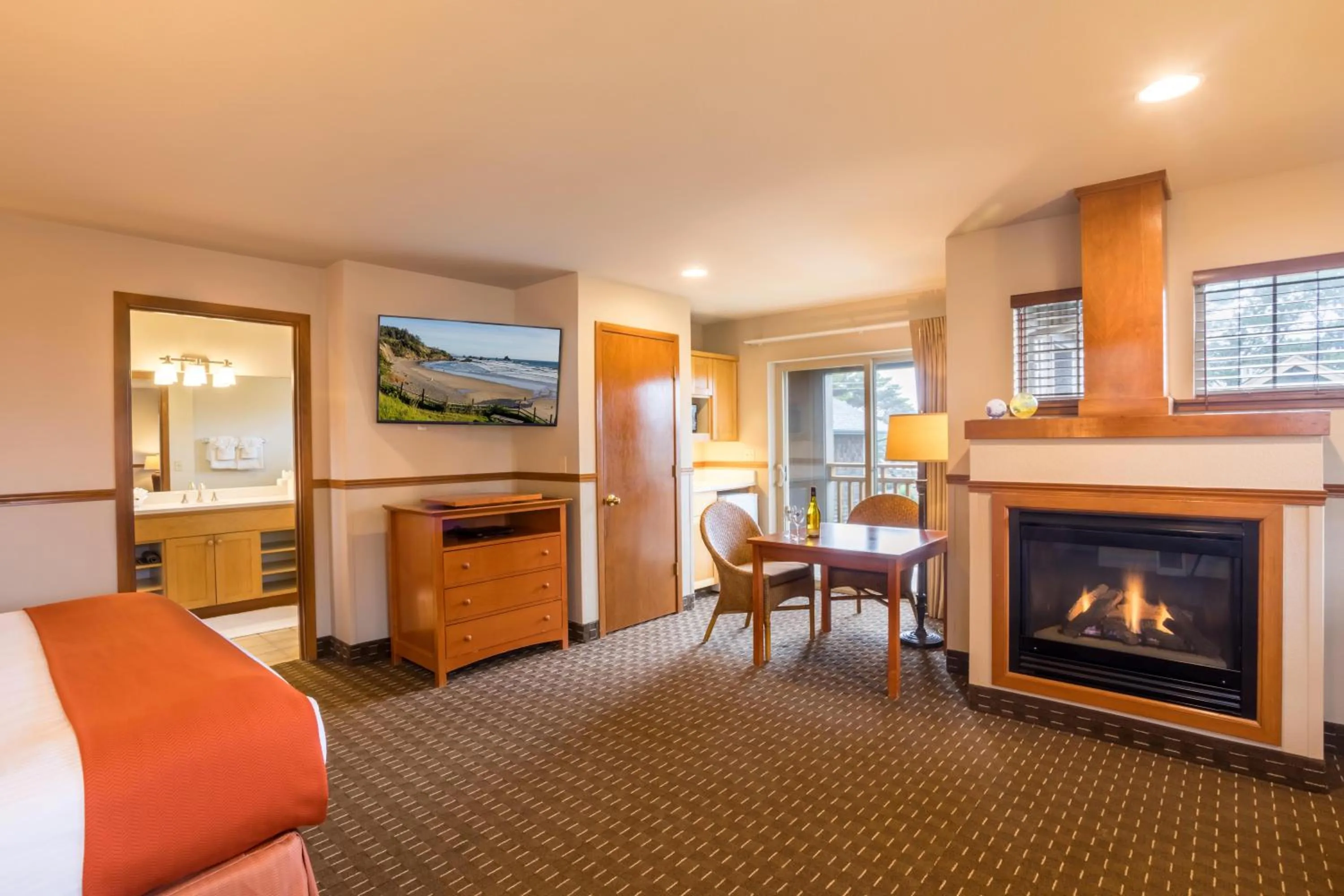 Bed in Inn at Cannon Beach