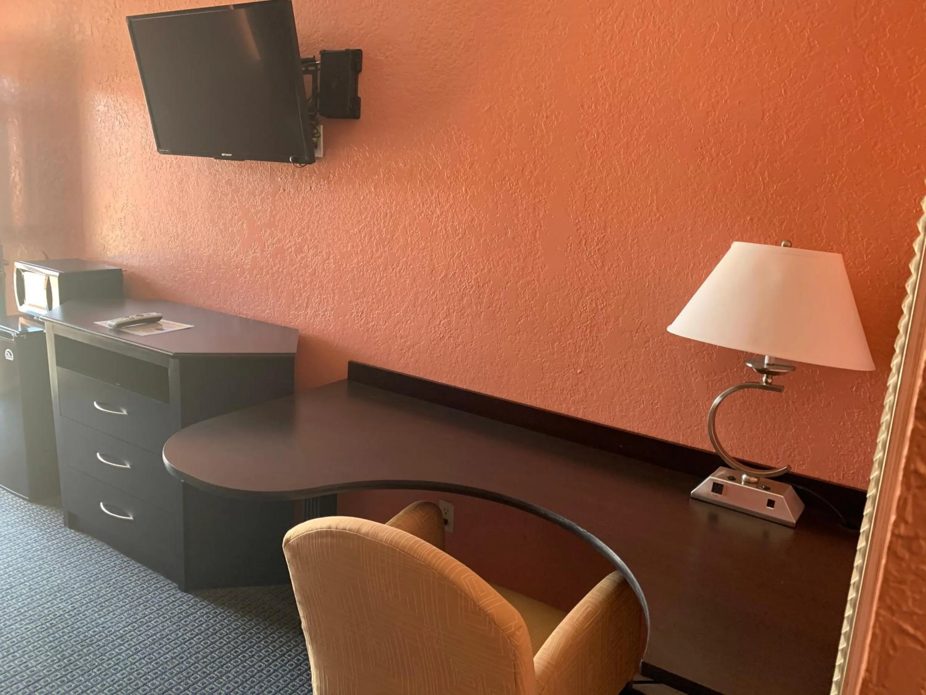 Seating area in Royal Inn Borger