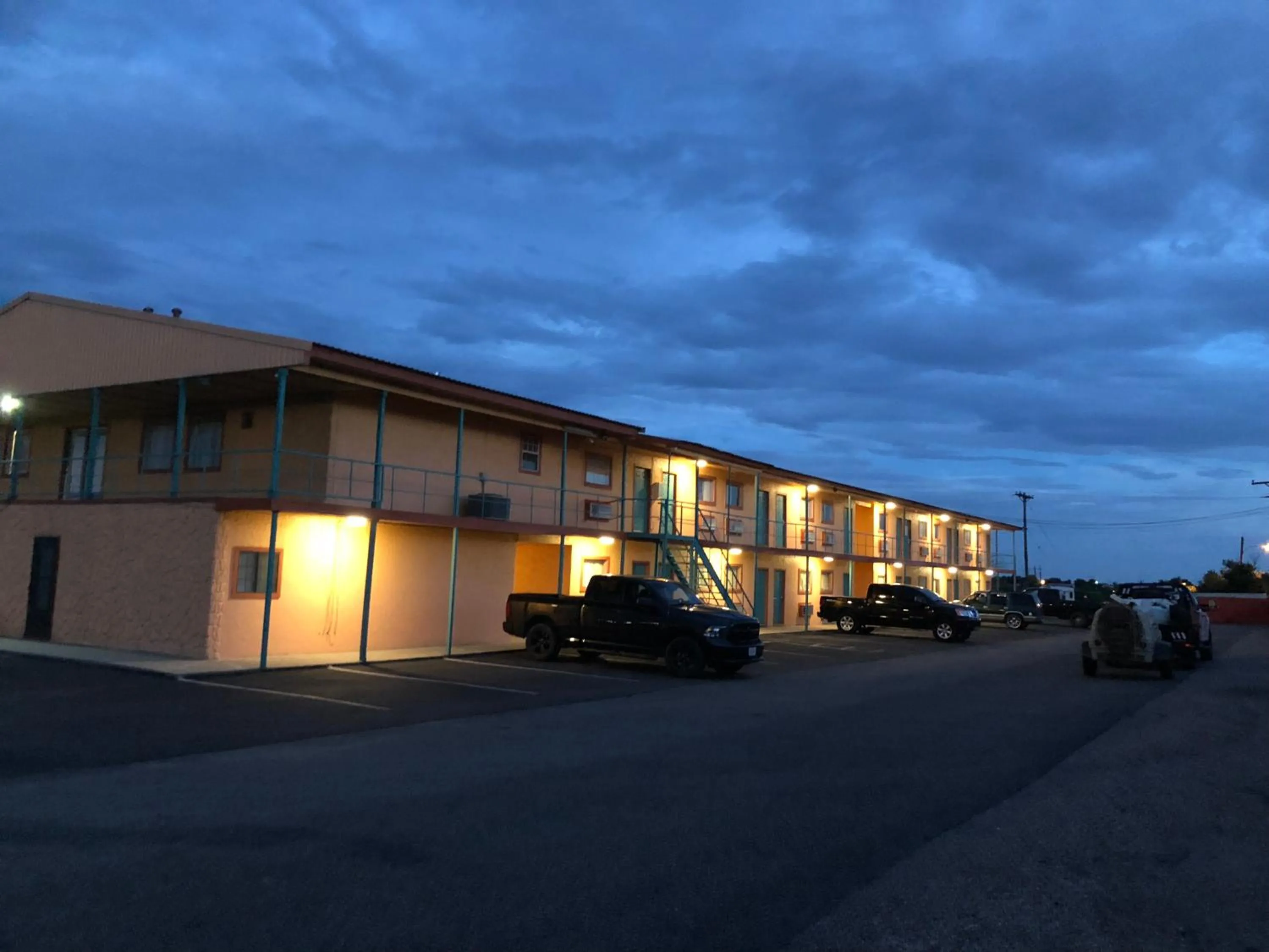 Property building in Royal Inn Borger