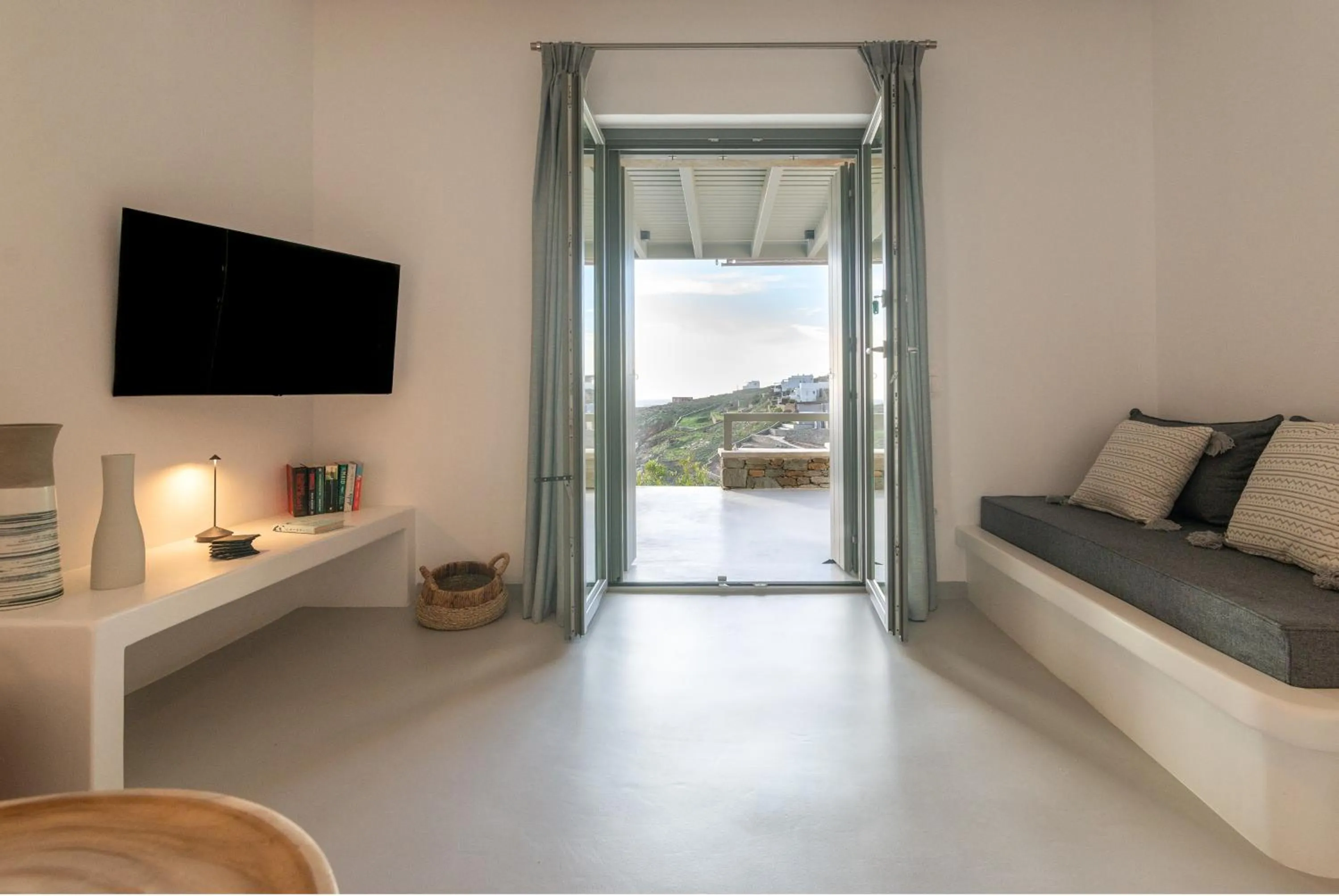 TV and multimedia in Phos Villas Tinos