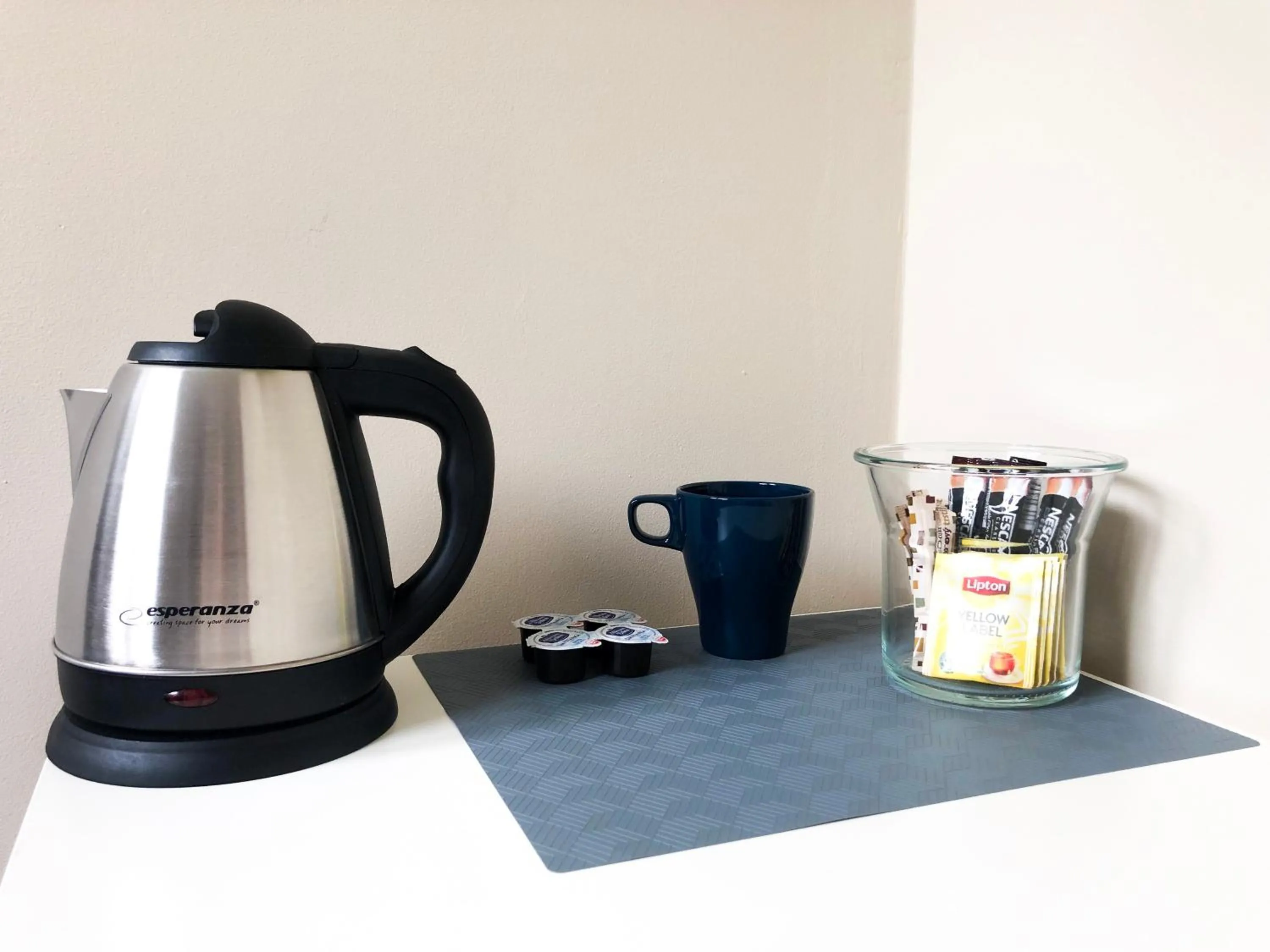 Coffee/tea facilities in Pokoje Gościnne Przy Molo