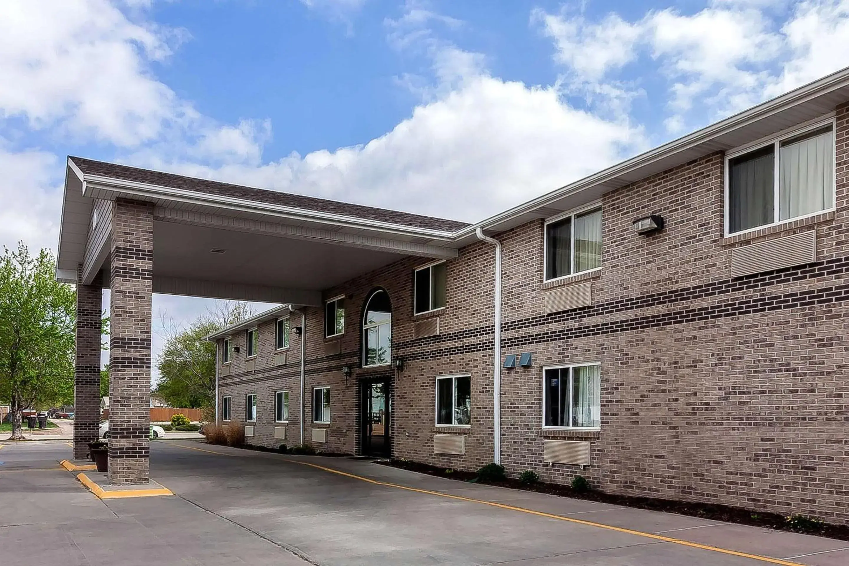 Property building in Rodeway Inn Property building in Rodeway Inn