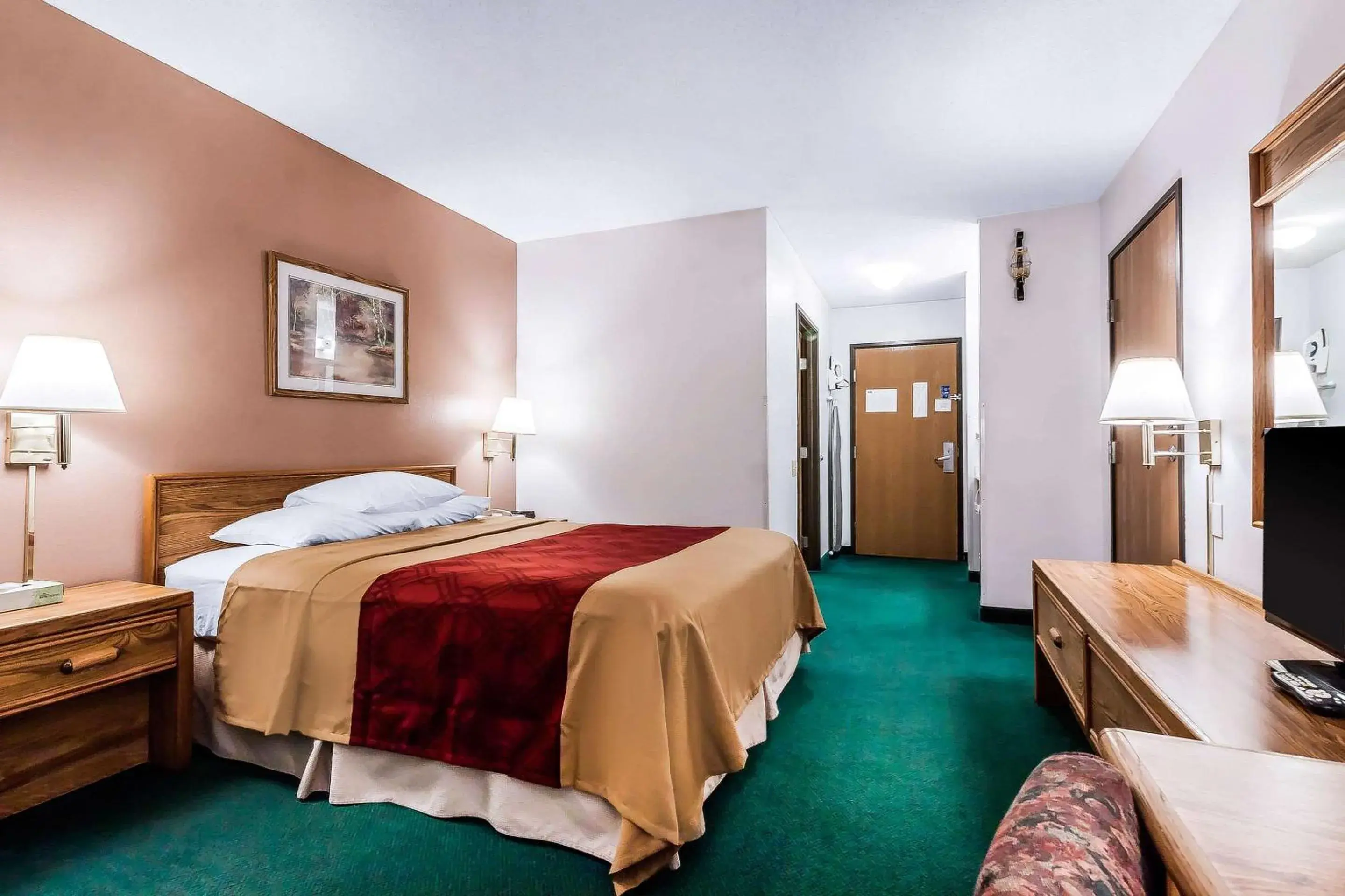 Photo of the whole room, Bed in Rodeway Inn Photo of the whole room, Bed in Rodeway Inn