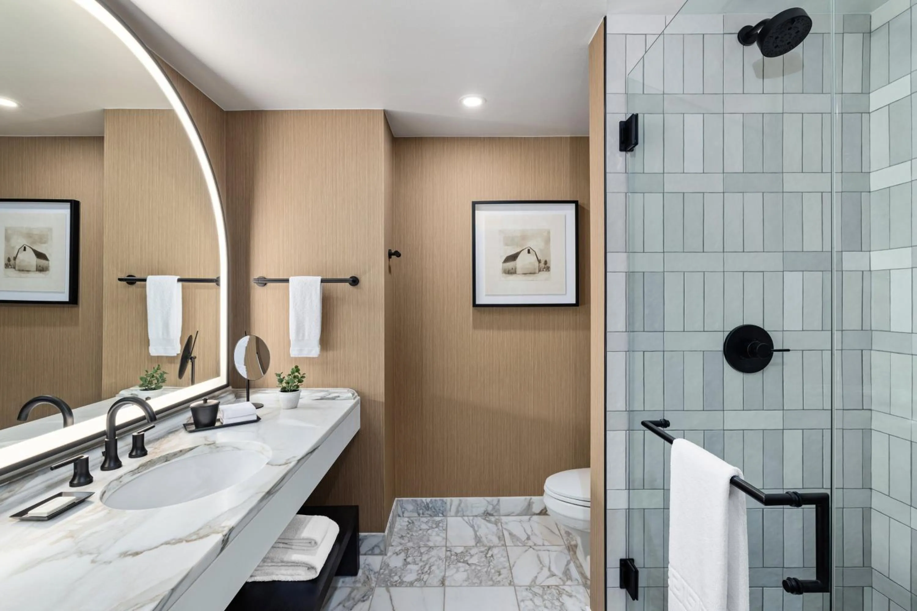 Bathroom in Omni Las Colinas Hotel