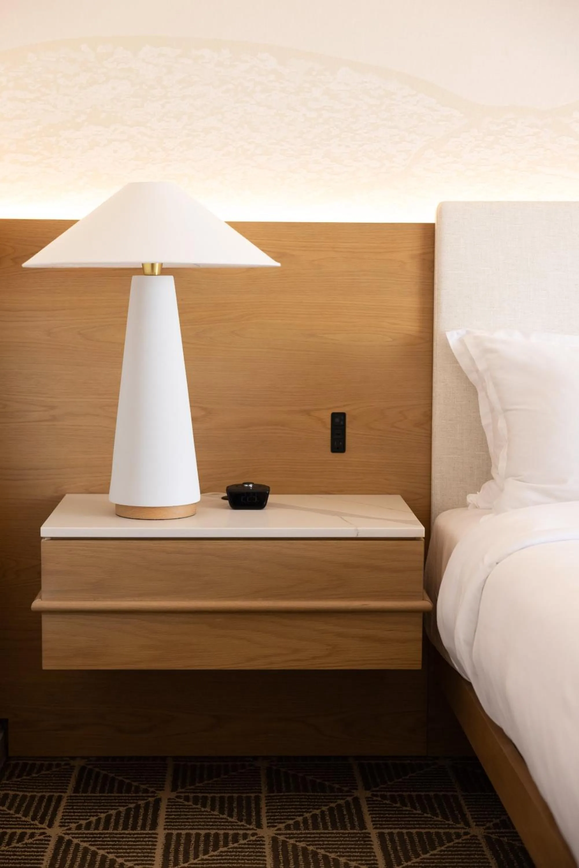 Bedroom, Bed in Omni Las Colinas Hotel