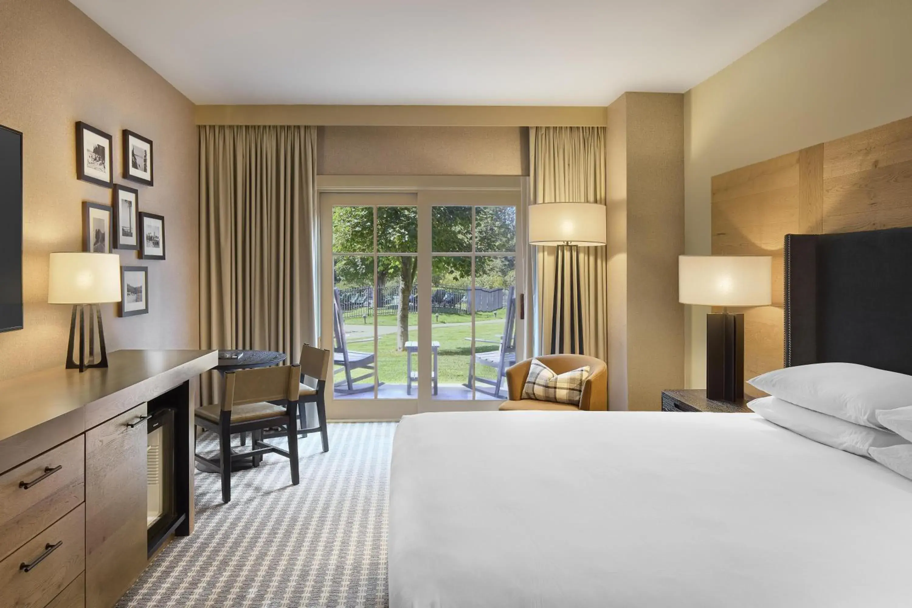 Bedroom, Bed in Hyatt Regency Lake Tahoe Resort, Spa & Casino Bedroom, Bed in Hyatt Regency Lake Tahoe Resort, Spa & Casino