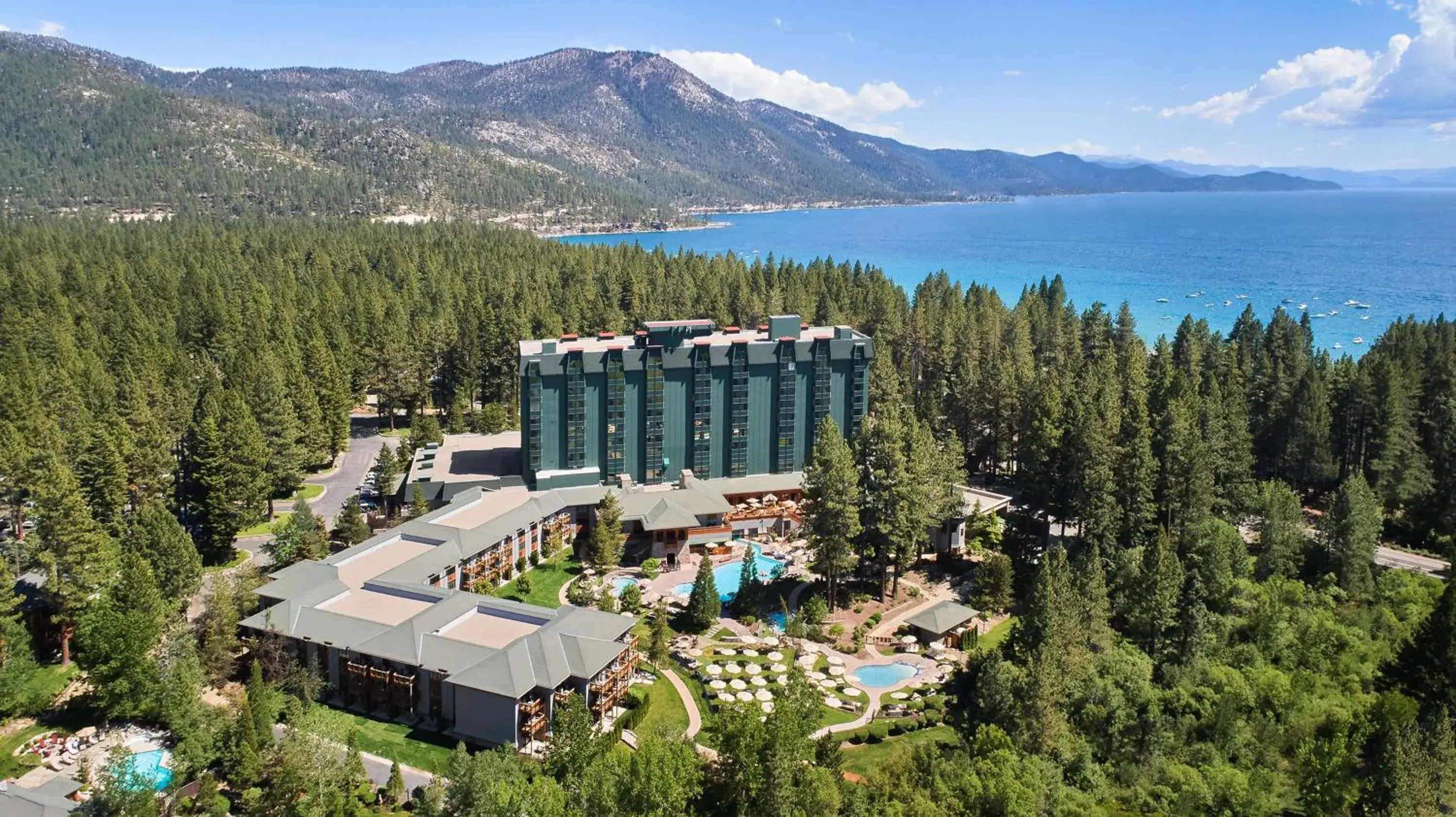 Property building in Hyatt Regency Lake Tahoe Resort, Spa & Casino Property building in Hyatt Regency Lake Tahoe Resort, Spa & Casino
