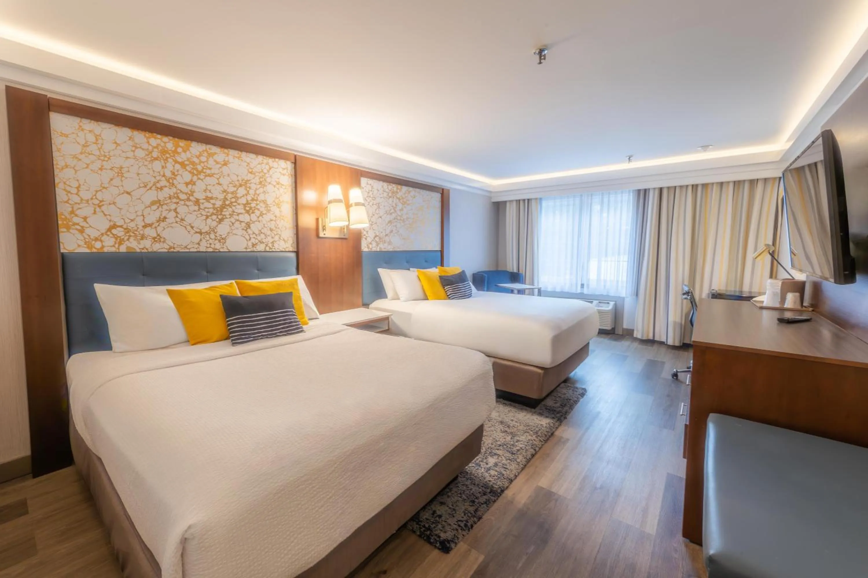 Bedroom, Bed in The Westfield Inn, BW Signature Collection