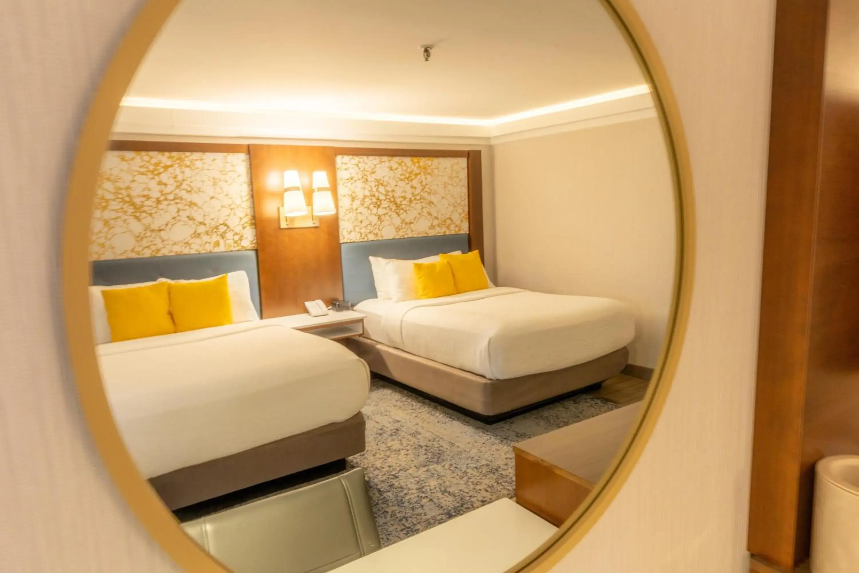 Photo of the whole room, Bed in The Westfield Inn, BW Signature Collection Photo of the whole room, Bed in The Westfield Inn, BW Signature Collection