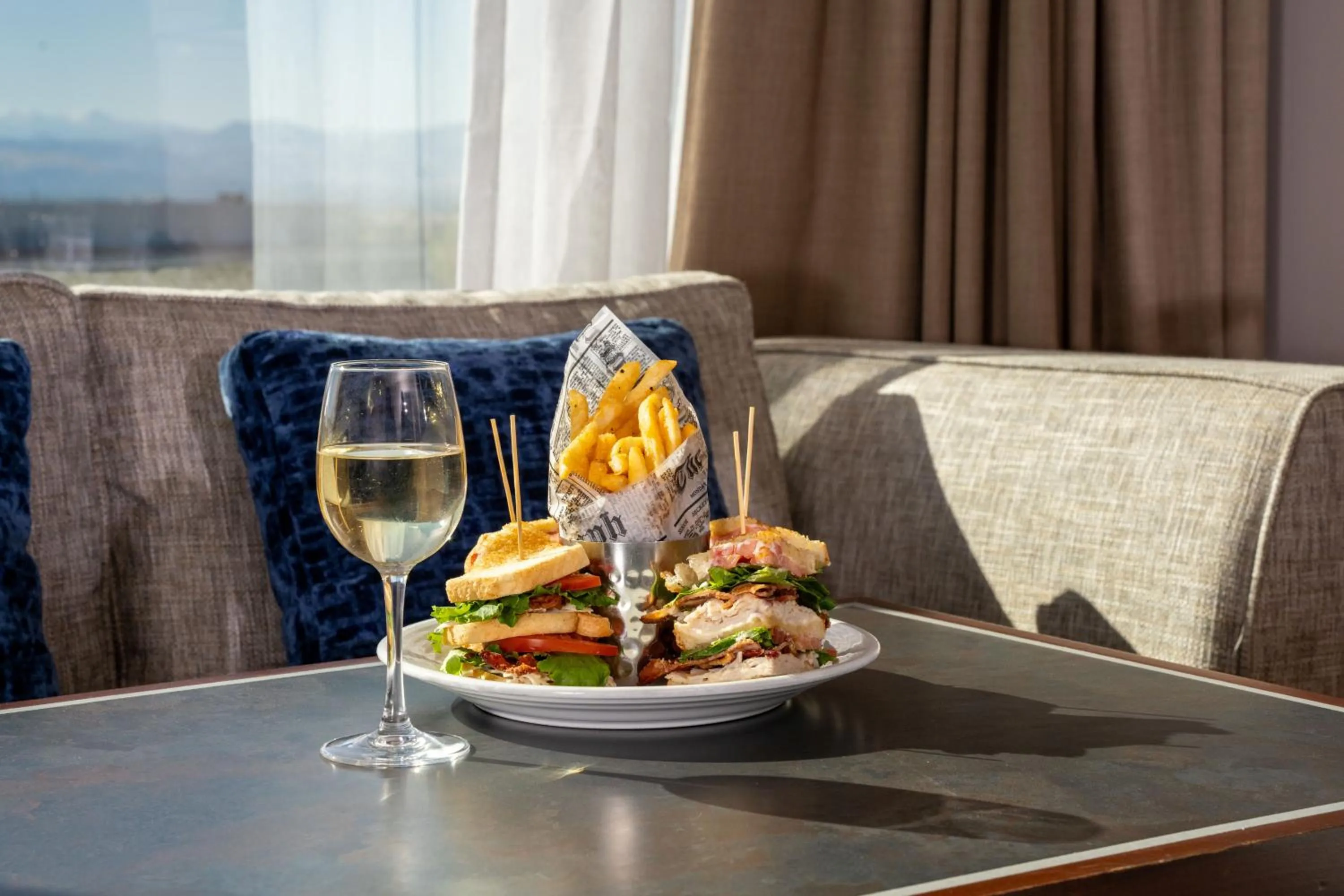 Food and drinks in Hyatt Regency Denver Tech Center