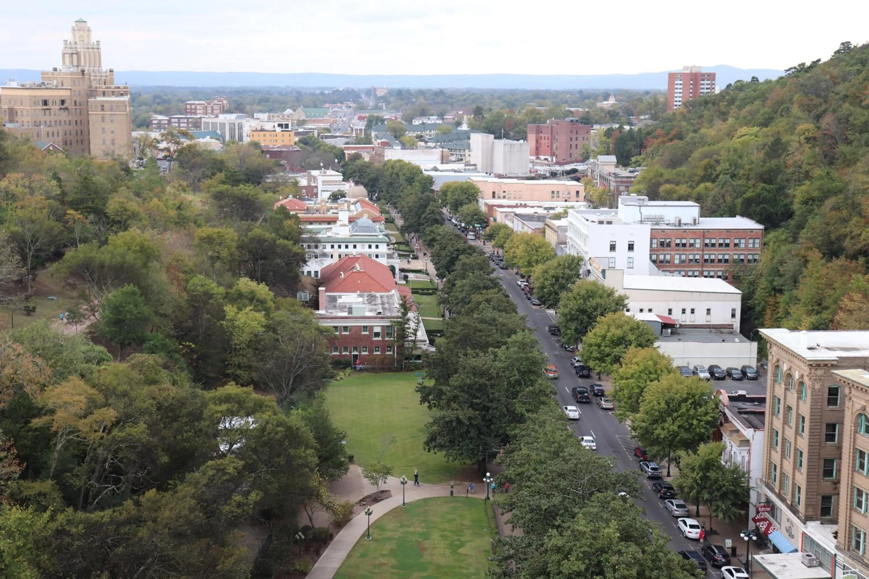 Property building in Arlington Resort Hotel & Spa