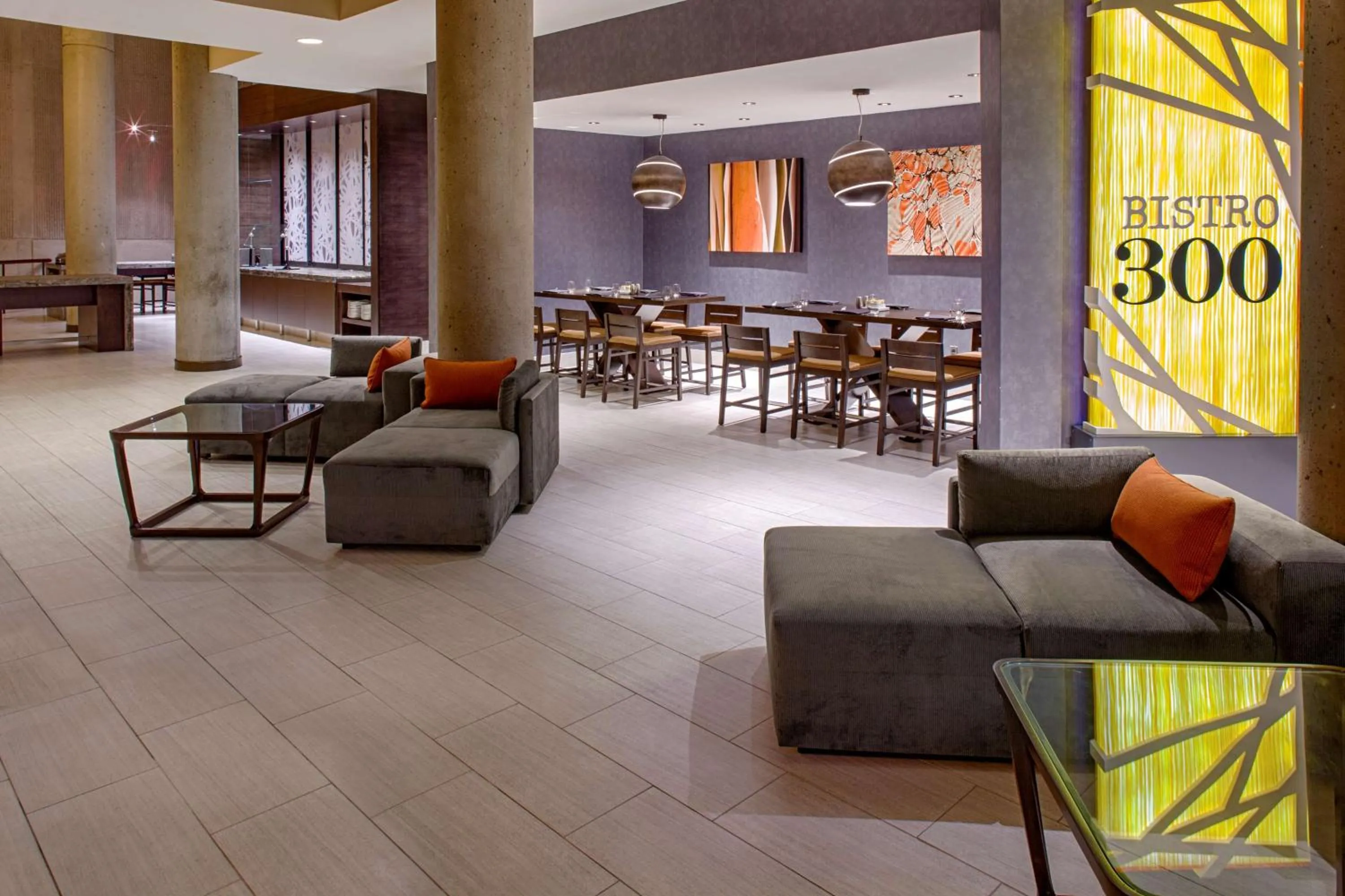 Restaurant/places to eat in Hyatt Regency Baltimore