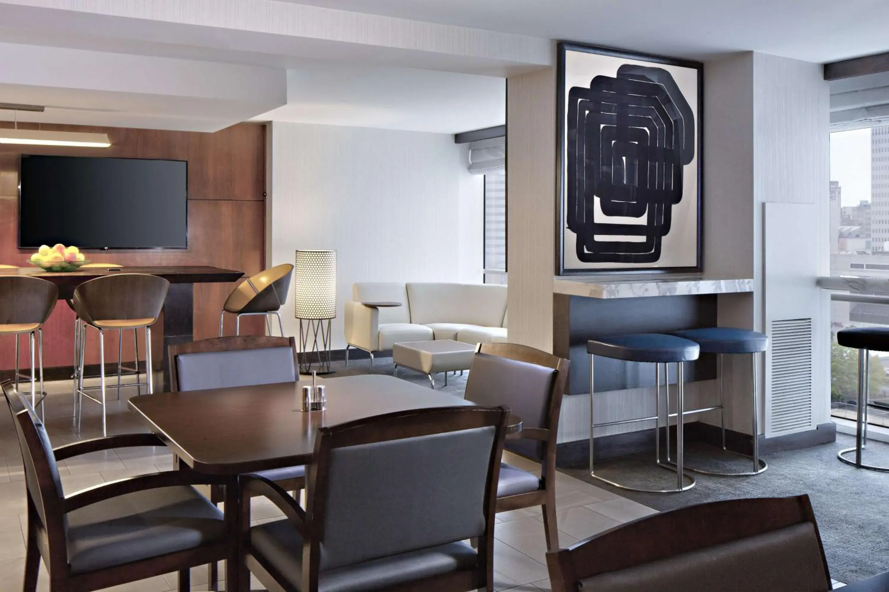 Lounge or bar in Hyatt Regency Baltimore Lounge or bar in Hyatt Regency Baltimore