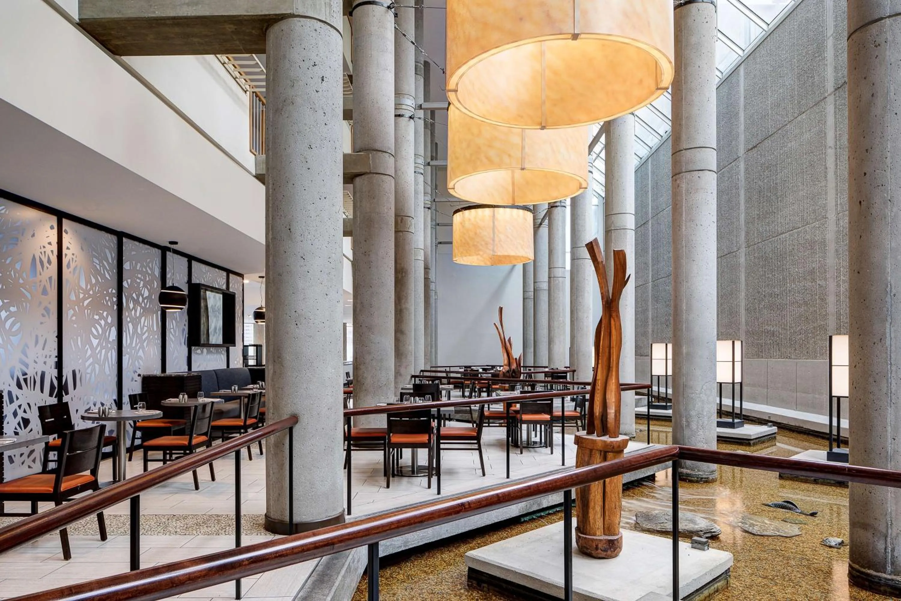 Restaurant/places to eat in Hyatt Regency Baltimore