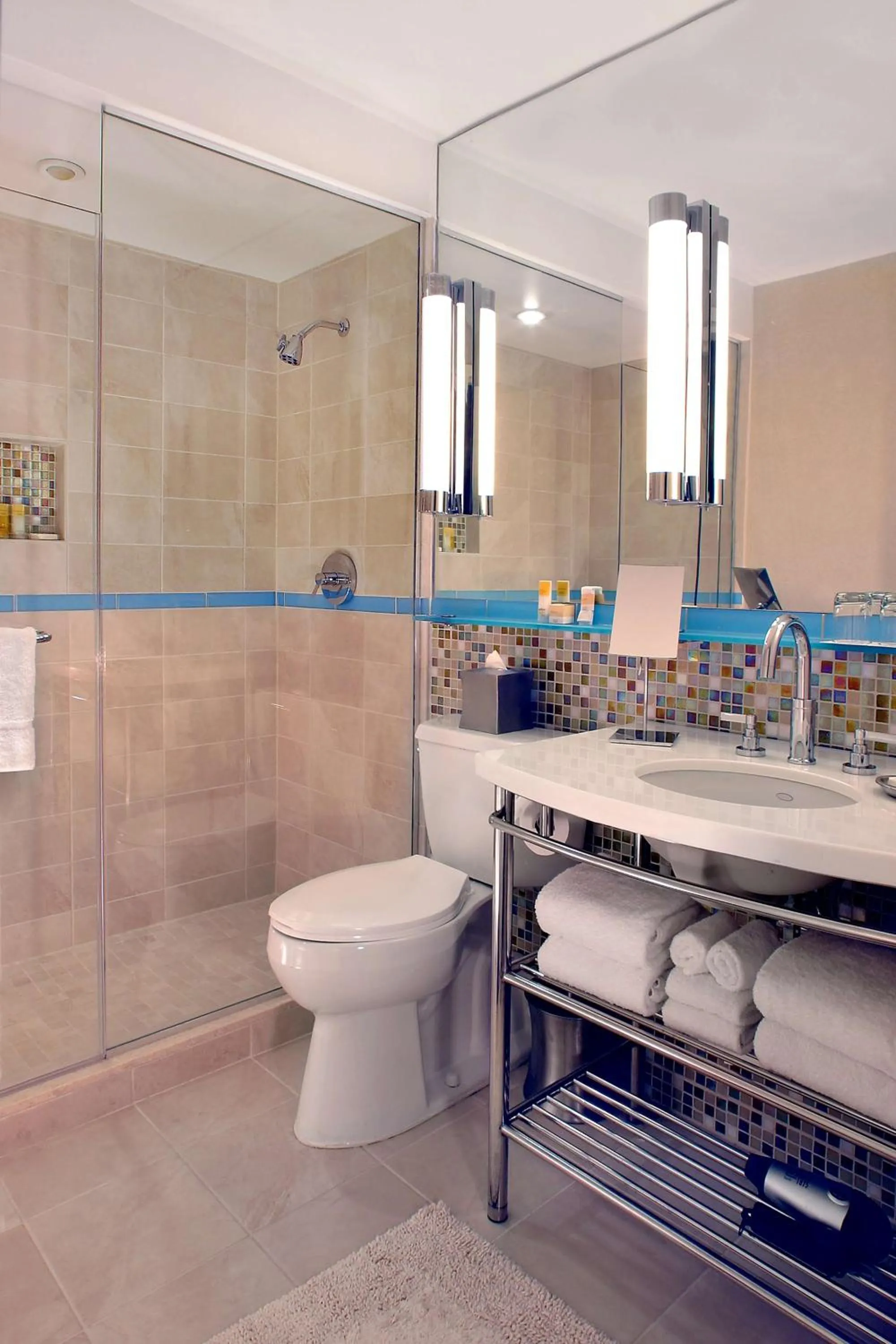 Bedroom in Hyatt Regency Baltimore