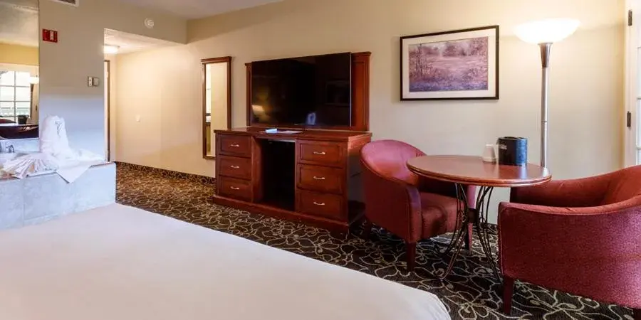 TV and multimedia, Bed in Wendover Nugget Hotel & Casino by Red Lion Hotels TV and multimedia, Bed in Wendover Nugget Hotel & Casino by Red Lion Hotels