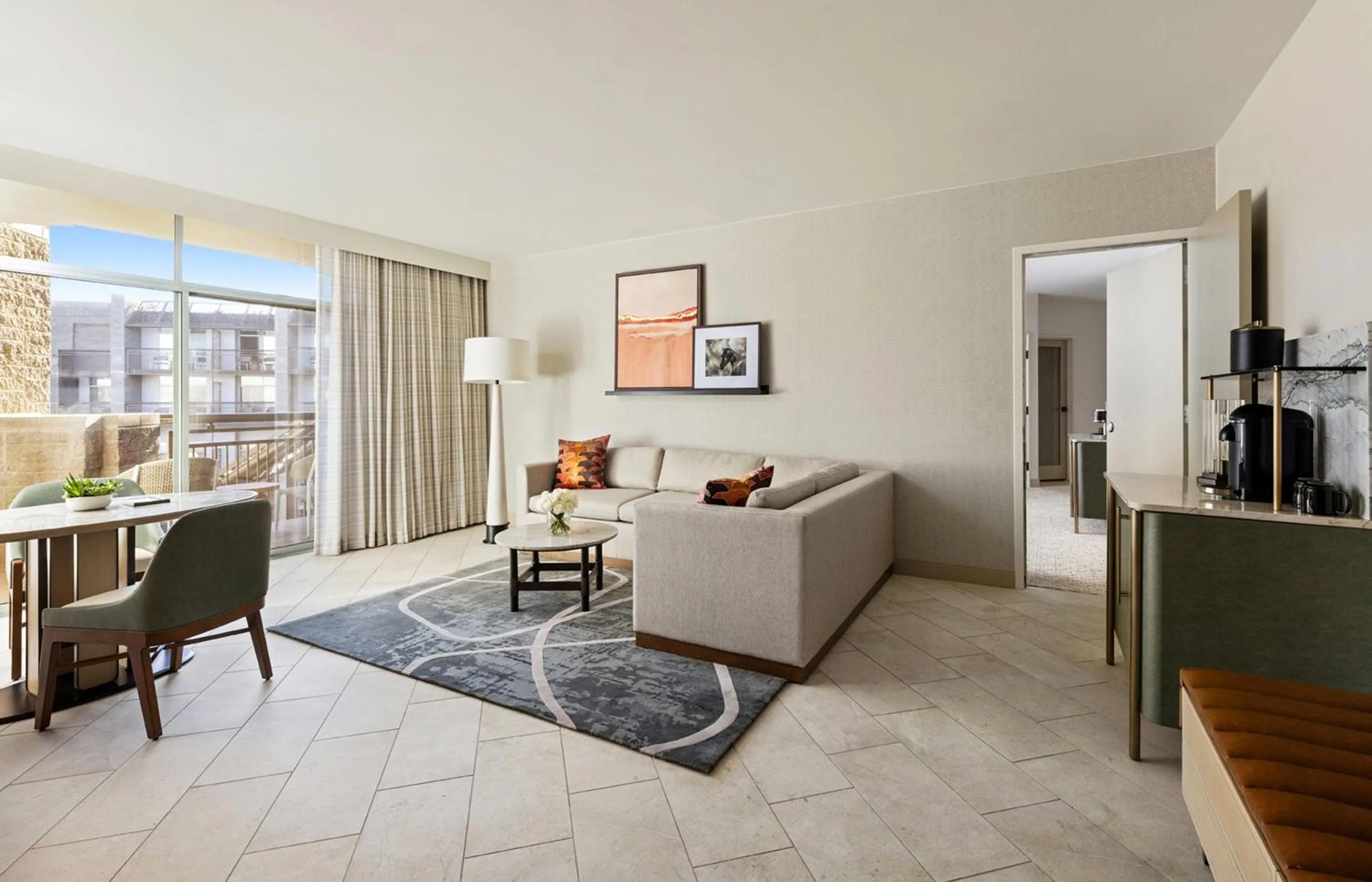 Living room in Grand Hyatt Scottsdale Resort