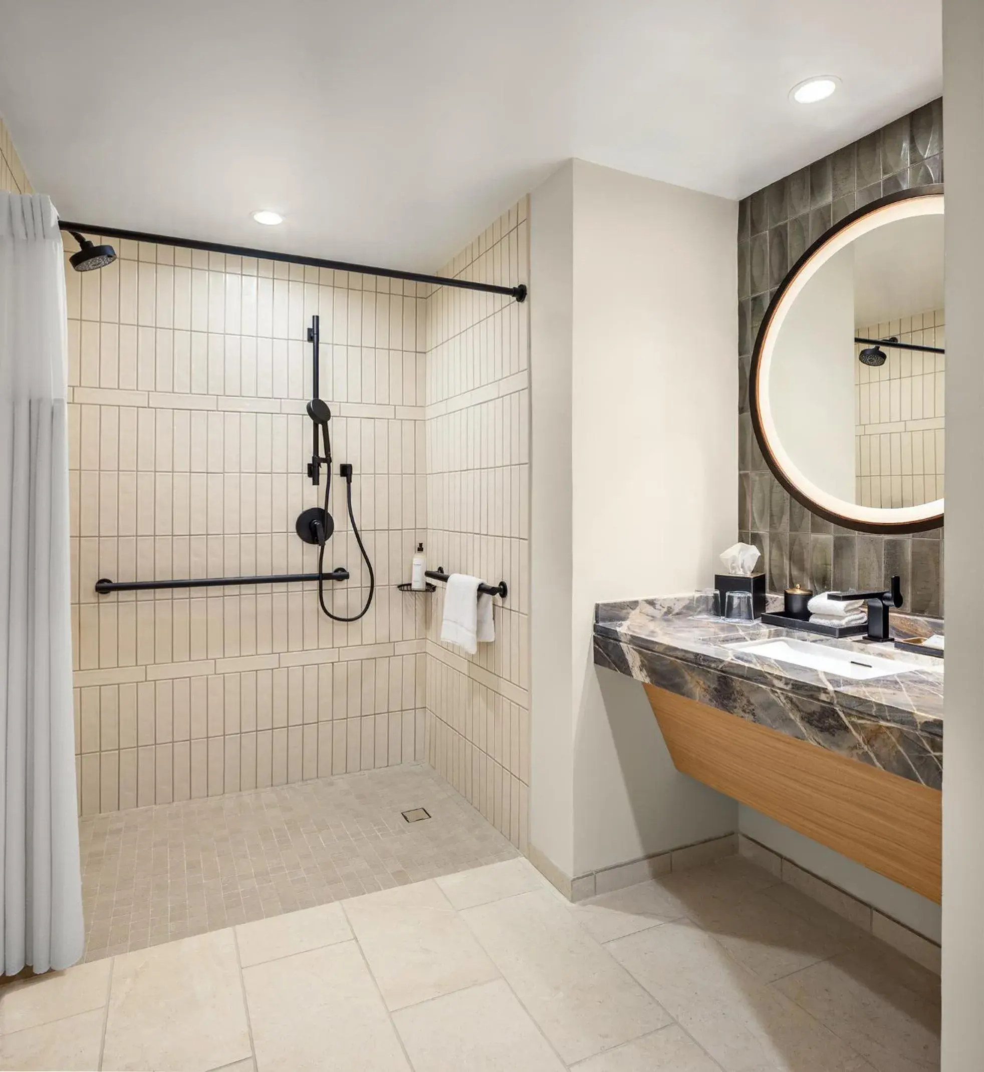 King Room with Accessible Shower - Disability Access in Grand Hyatt Scottsdale Resort King Room with Accessible Shower - Disability Access in Grand Hyatt Scottsdale Resort