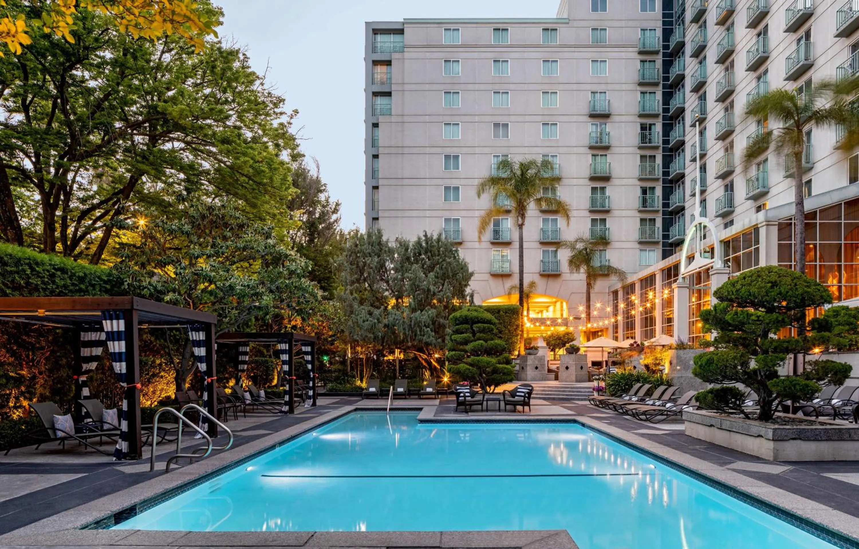 Swimming pool in Hyatt Regency Sacramento