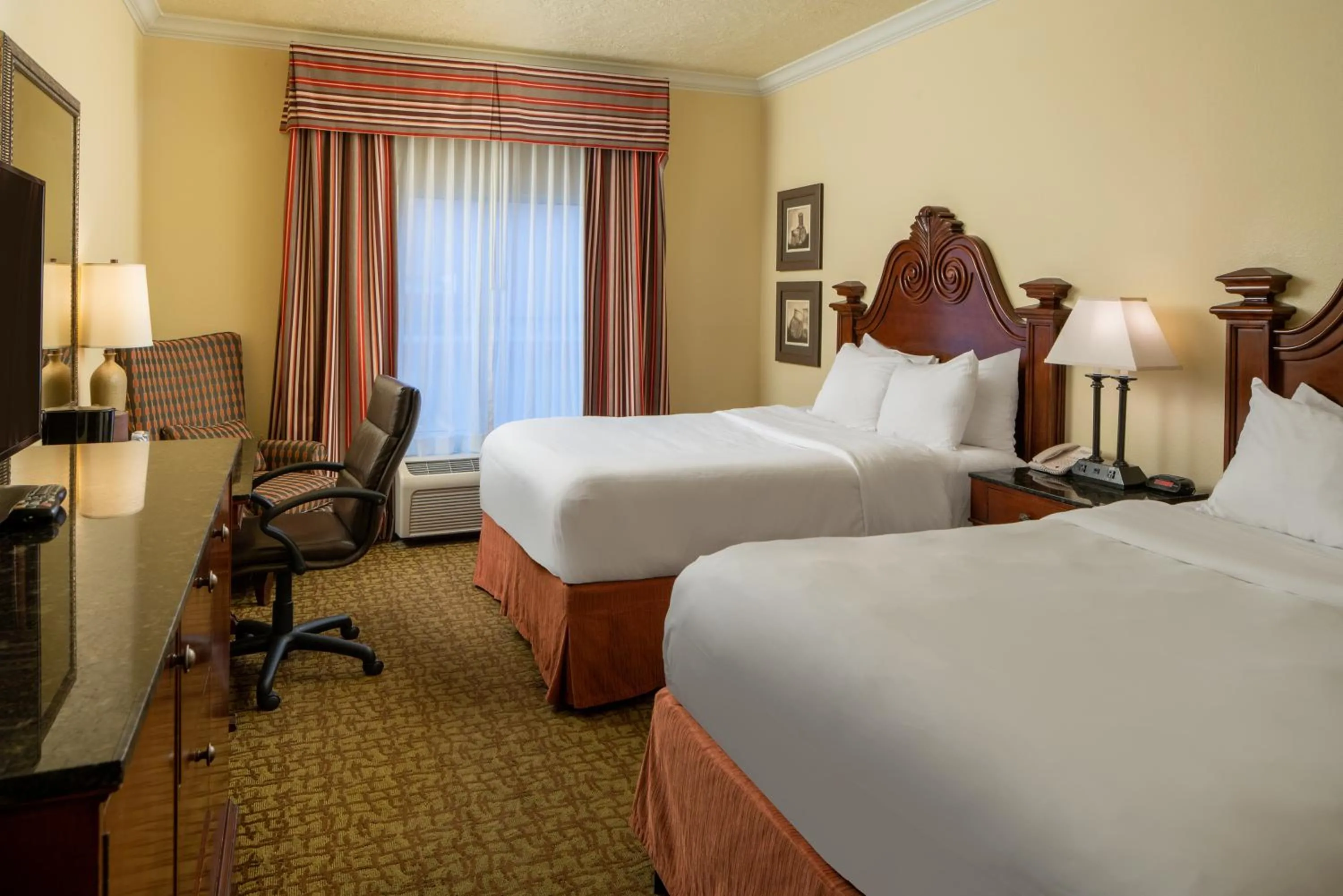 Bed in Paragon Casino Resort