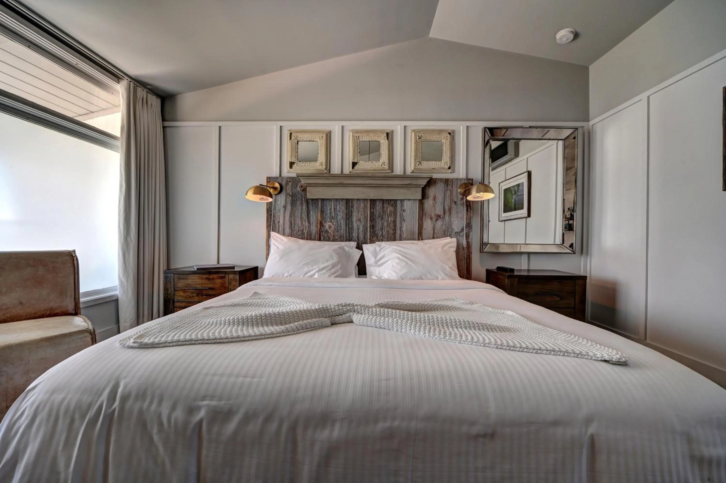 Bed in The Montauk Beach House