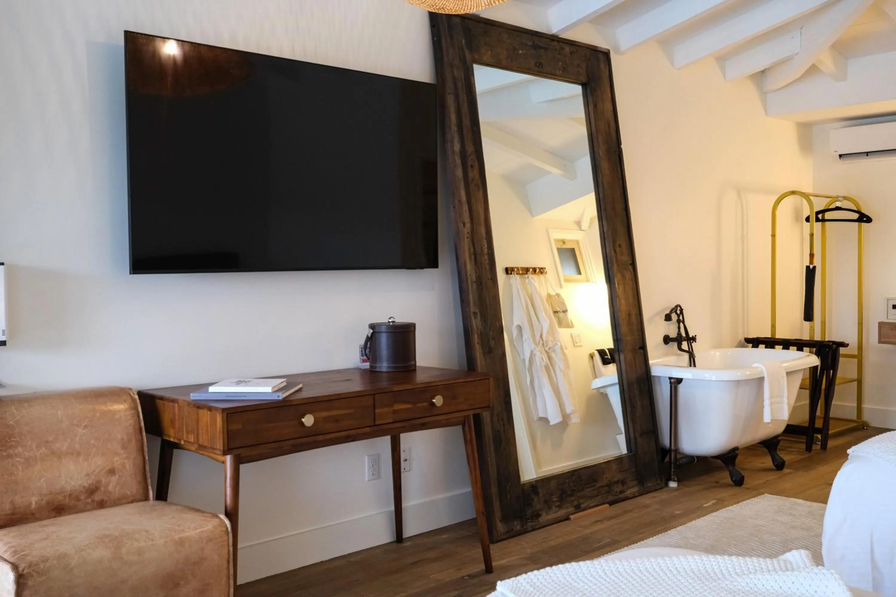 Bed in The Montauk Beach House