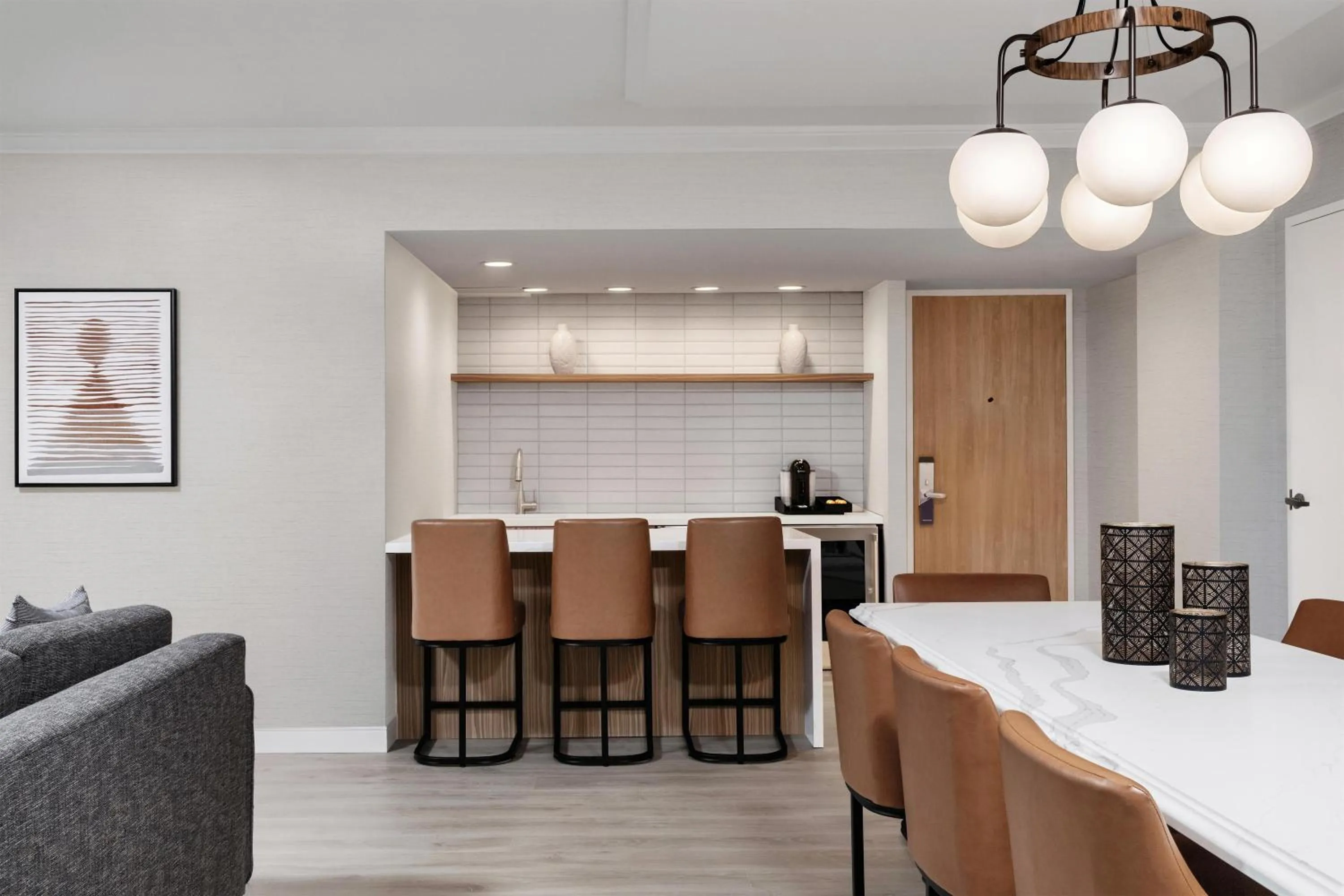 Photo of the whole room in Hyatt Regency Irvine