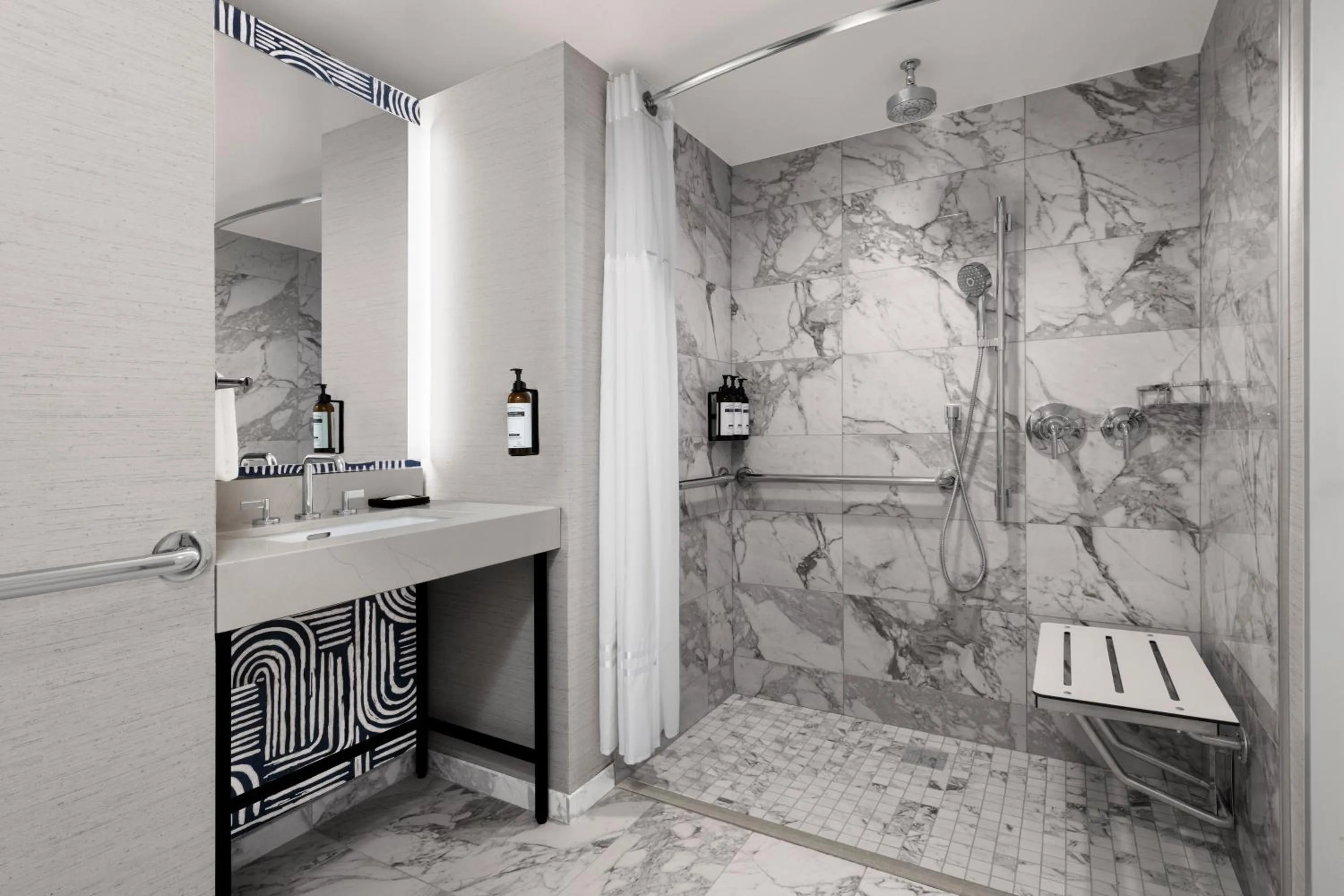 Bathroom in Hyatt Regency Irvine