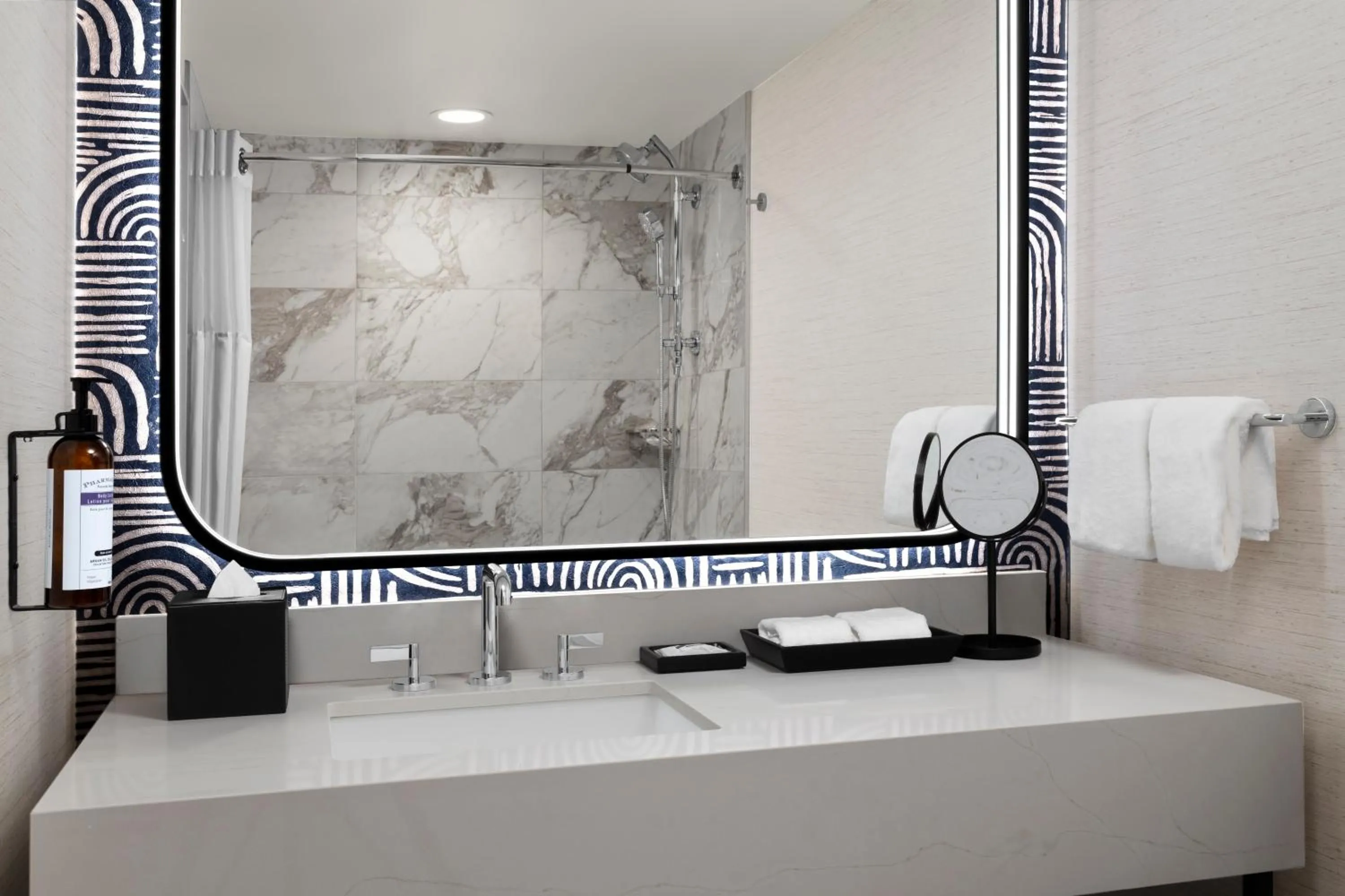 Bathroom in Hyatt Regency Irvine