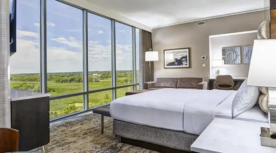 Golfcourse, Bed in Mystic Lake Casino Hotel Golfcourse, Bed in Mystic Lake Casino Hotel