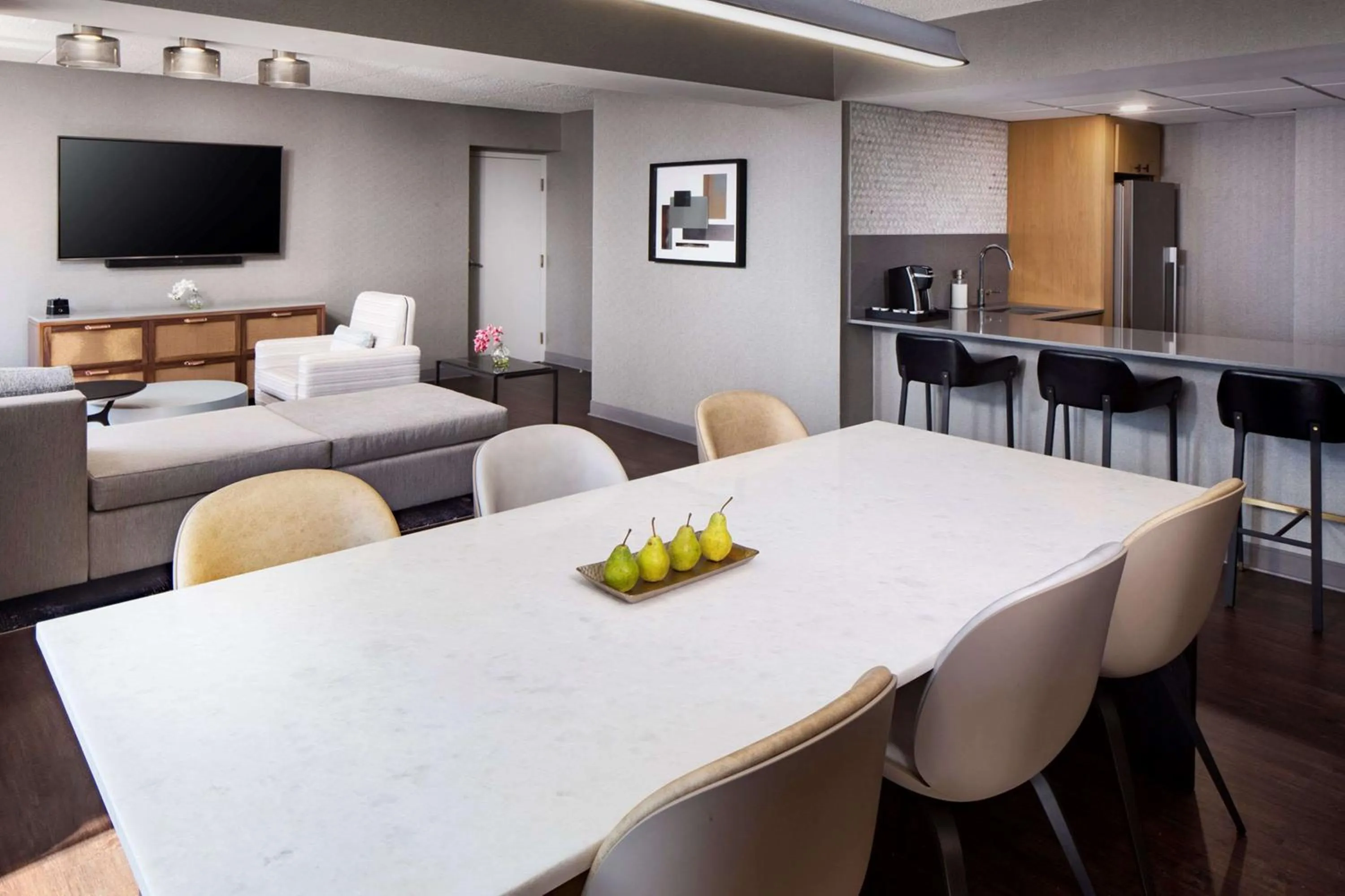 Photo of the whole room, Bed in Hyatt Regency Columbus