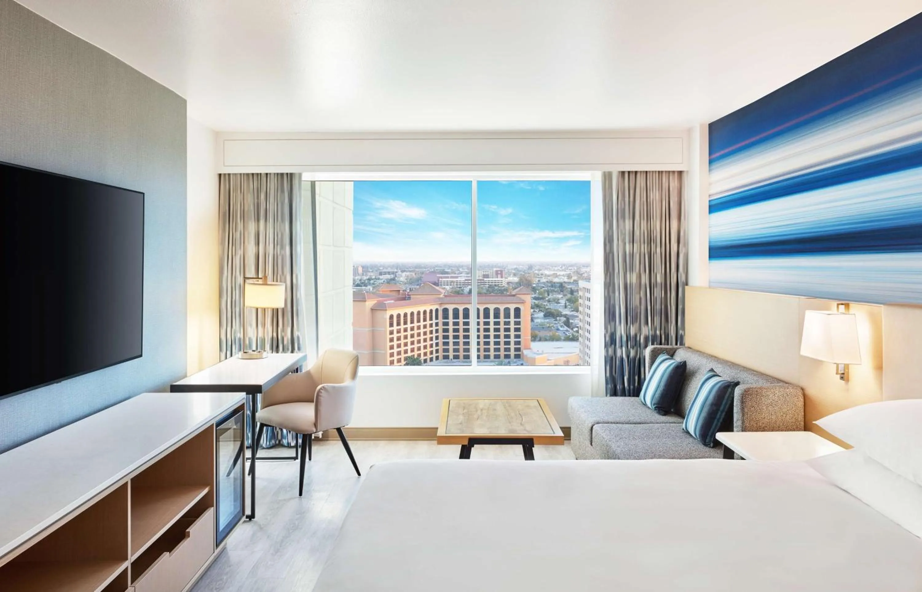 Bedroom, Bed in Hyatt Regency Orange County