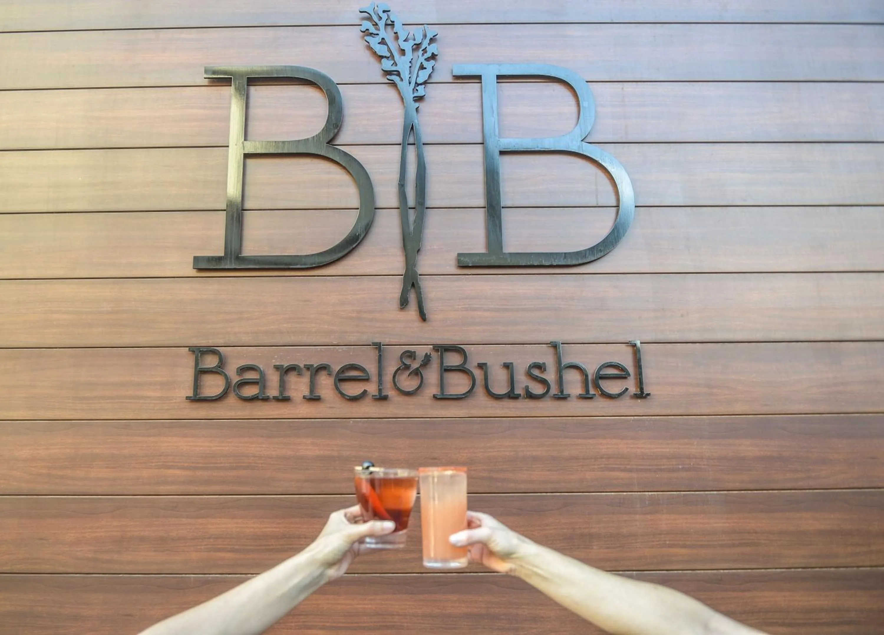 Restaurant/places to eat in Hyatt Regency Phoenix Downtown