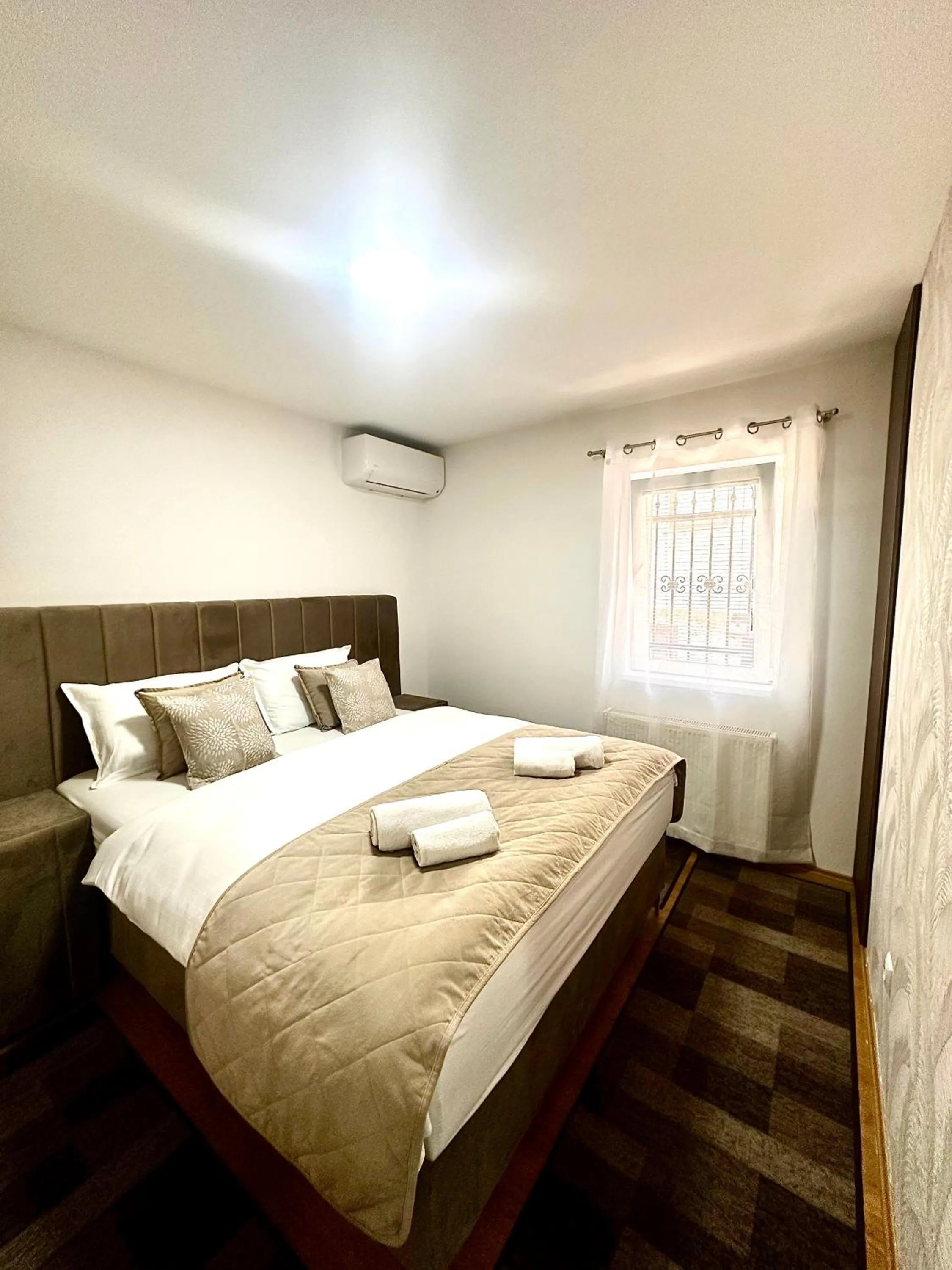 Bed in Hotel Nacional Free Parking