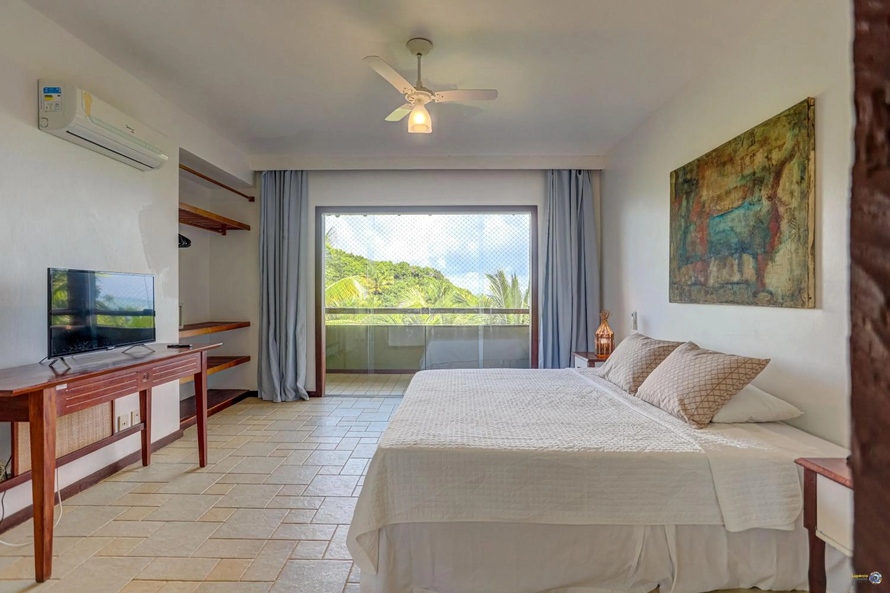 Photo of the whole room, Bed in São José Beach Club & Hotel