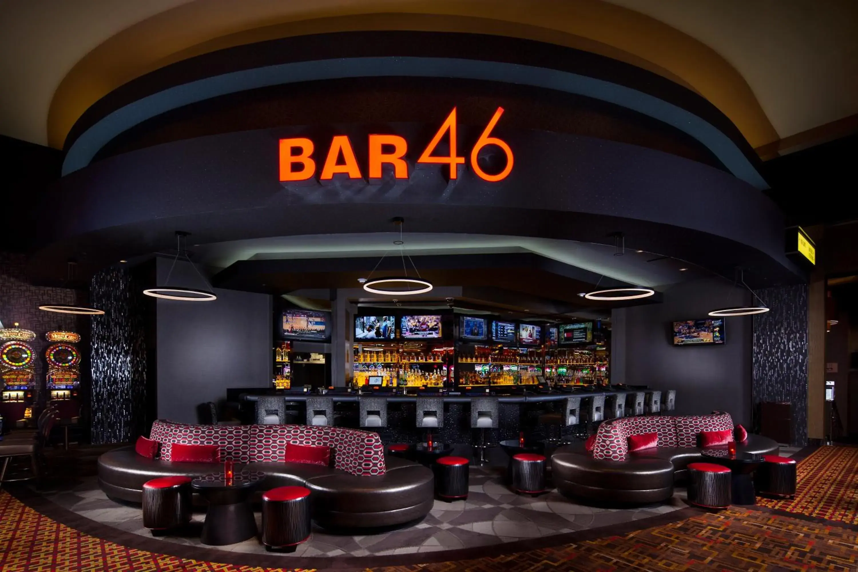 Lounge or bar in Golden Nugget Biloxi Lounge or bar in Golden Nugget Biloxi