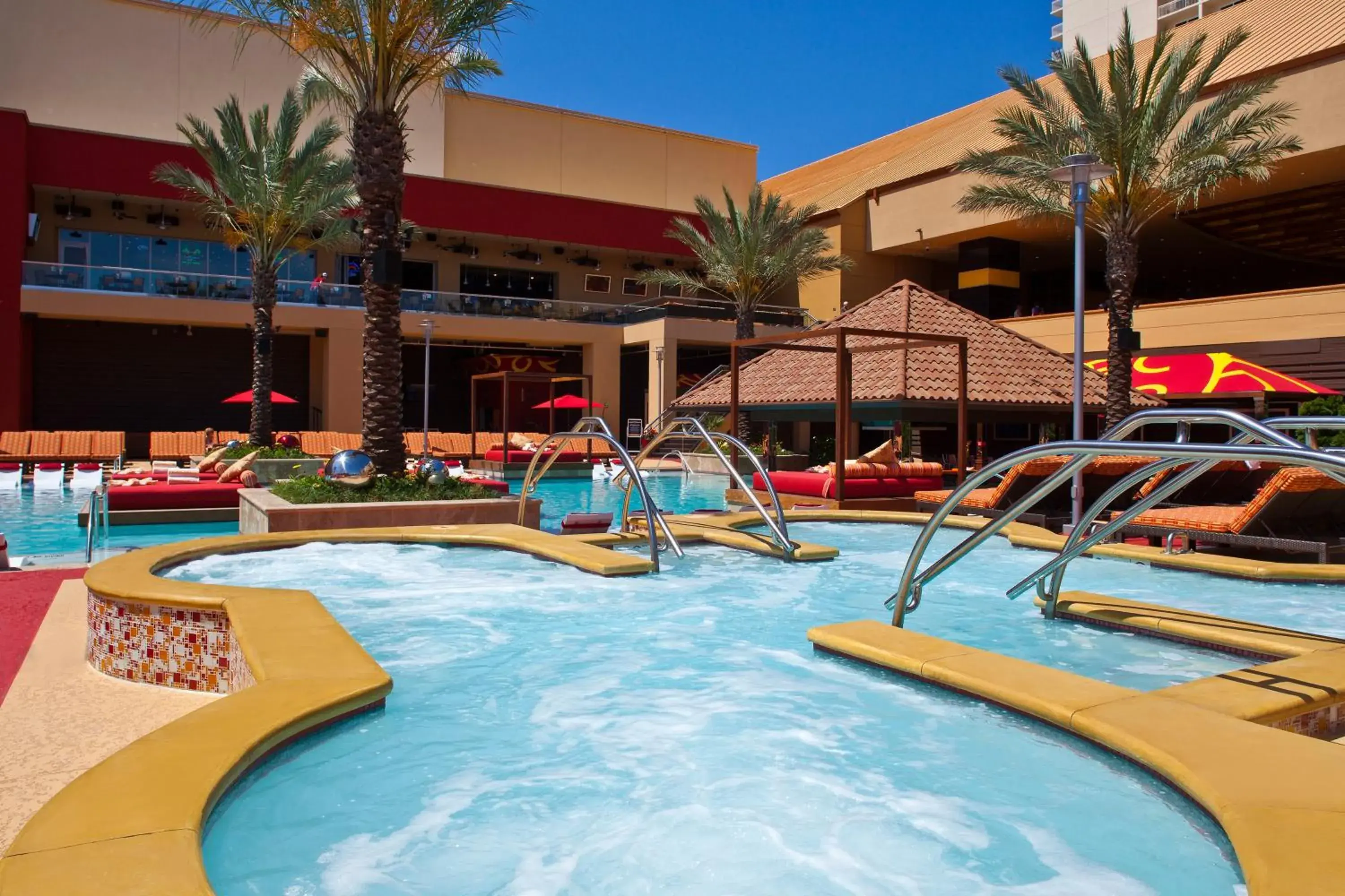 Swimming pool in Golden Nugget Biloxi Swimming pool in Golden Nugget Biloxi