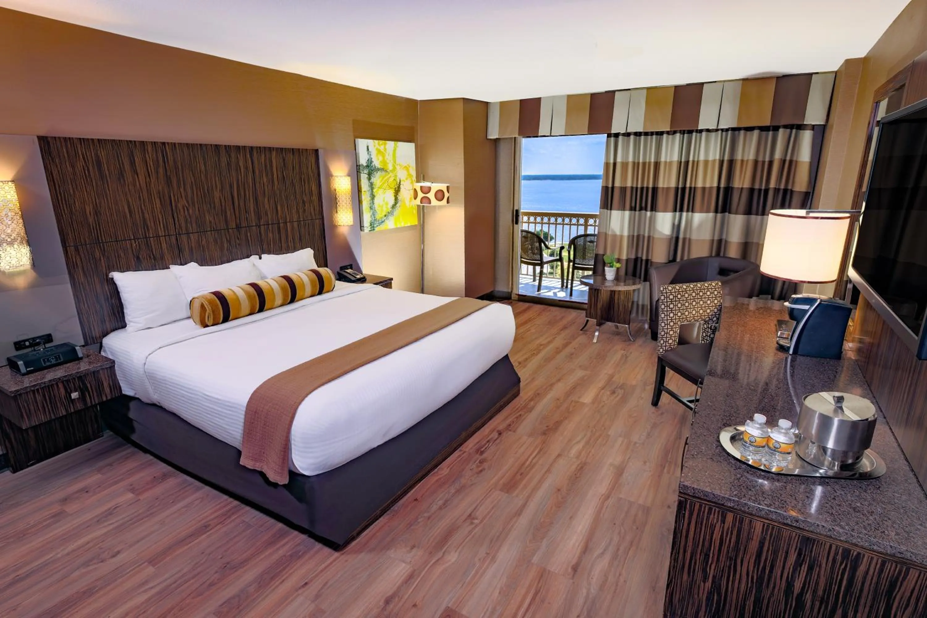 Balcony/Terrace, Bed in Golden Nugget Biloxi