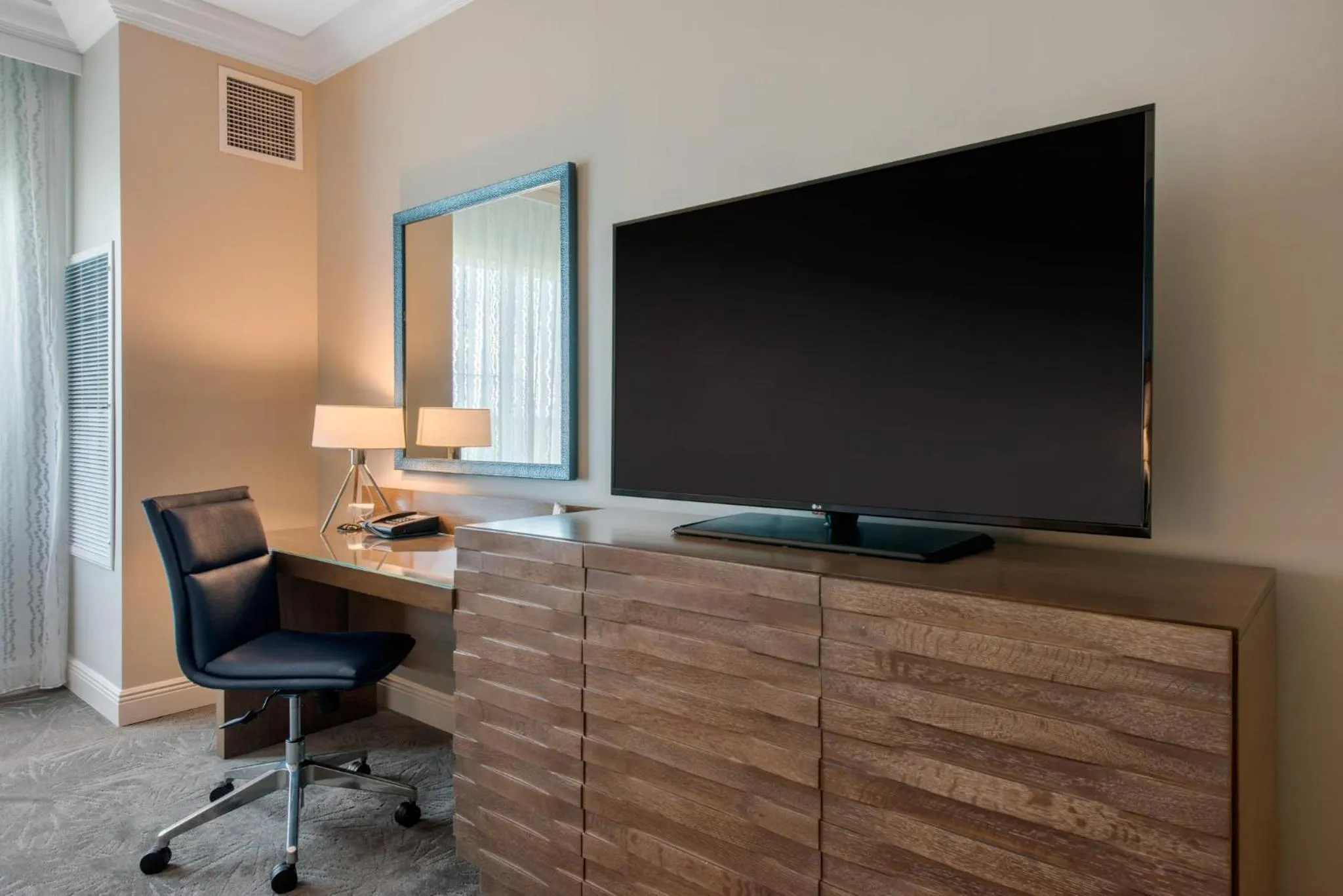 Photo of the whole room in Omni Orlando Resort at Championsgate