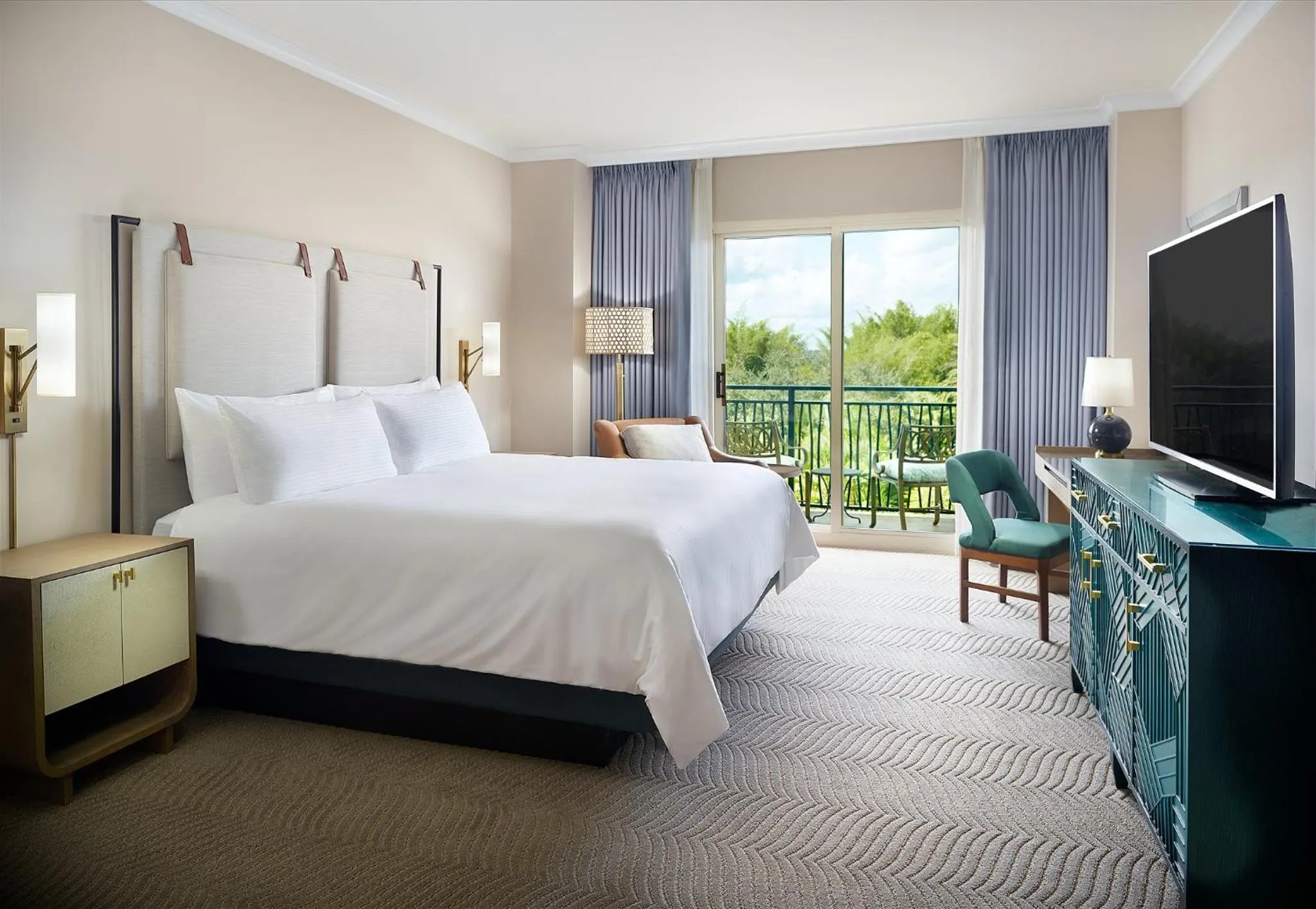 Photo of the whole room, Bed in Omni Orlando Resort at Championsgate