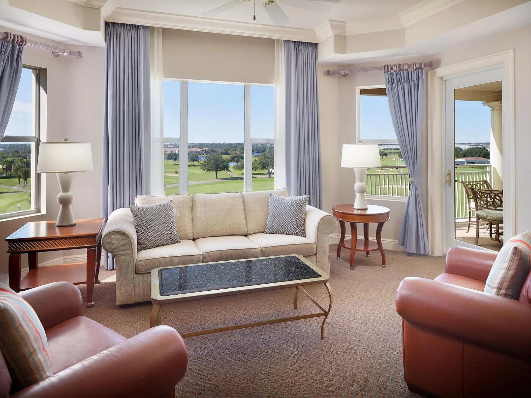 Living room in Omni Orlando Resort at Championsgate