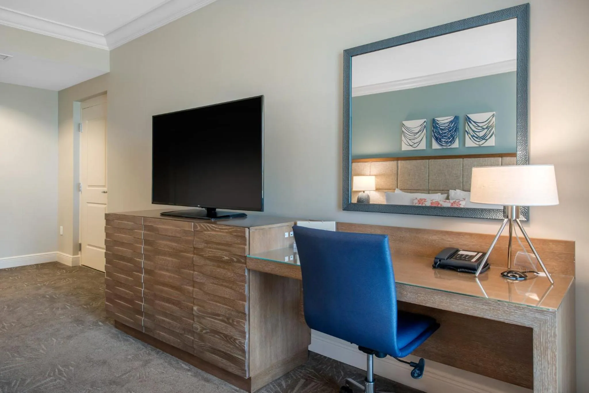 Photo of the whole room in Omni Orlando Resort at Championsgate