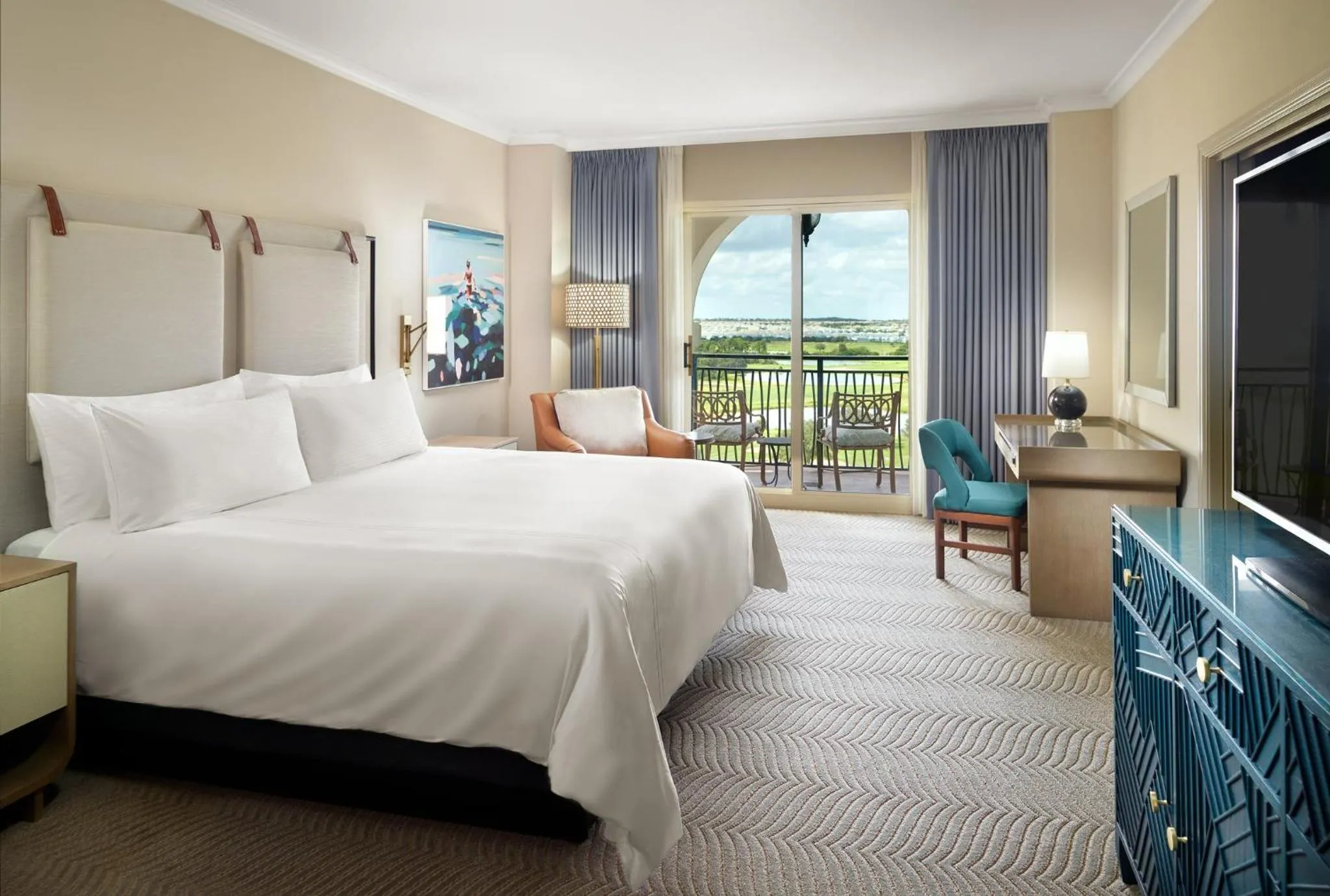 Photo of the whole room, Bed in Omni Orlando Resort at Championsgate