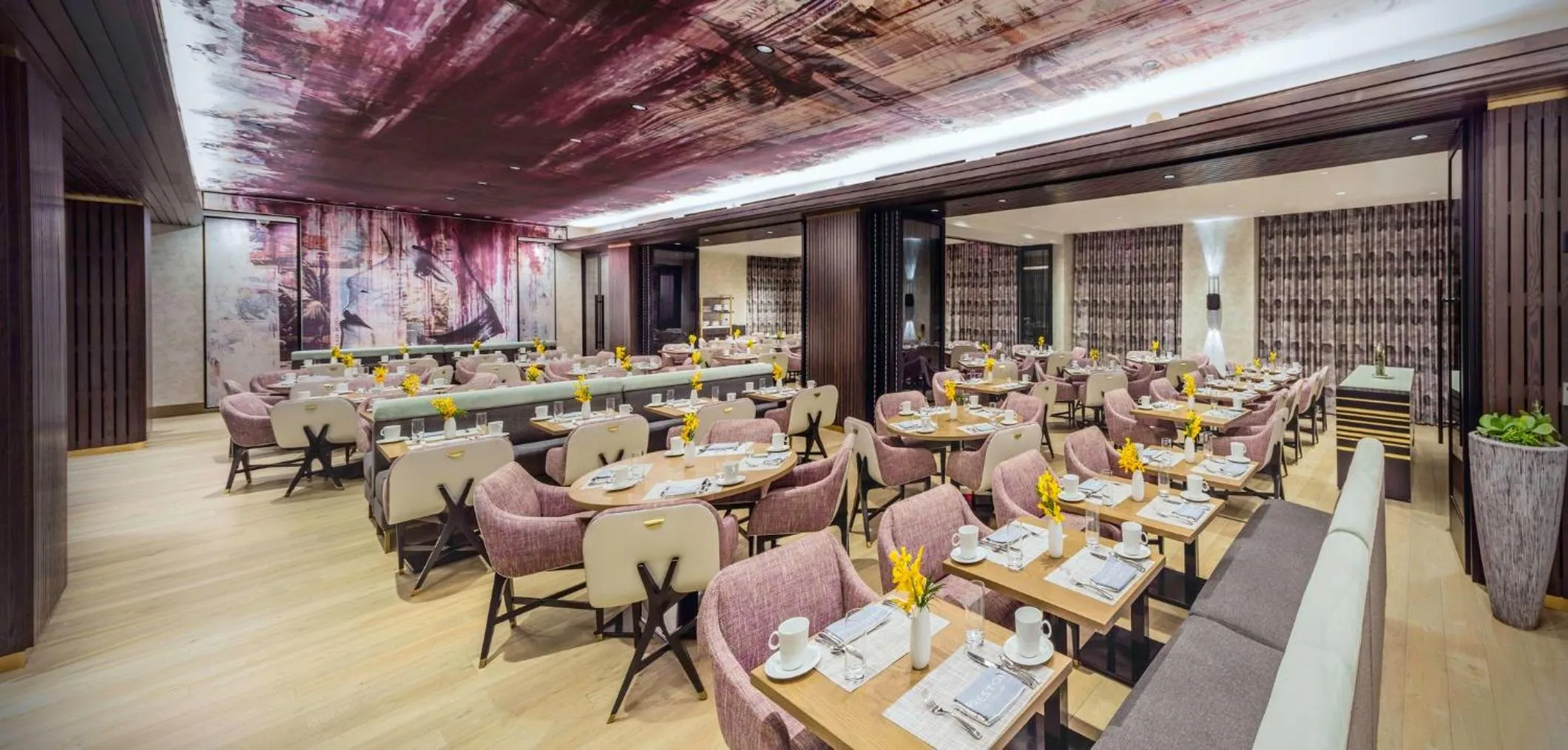 Restaurant/places to eat in Loews Miami Beach Hotel