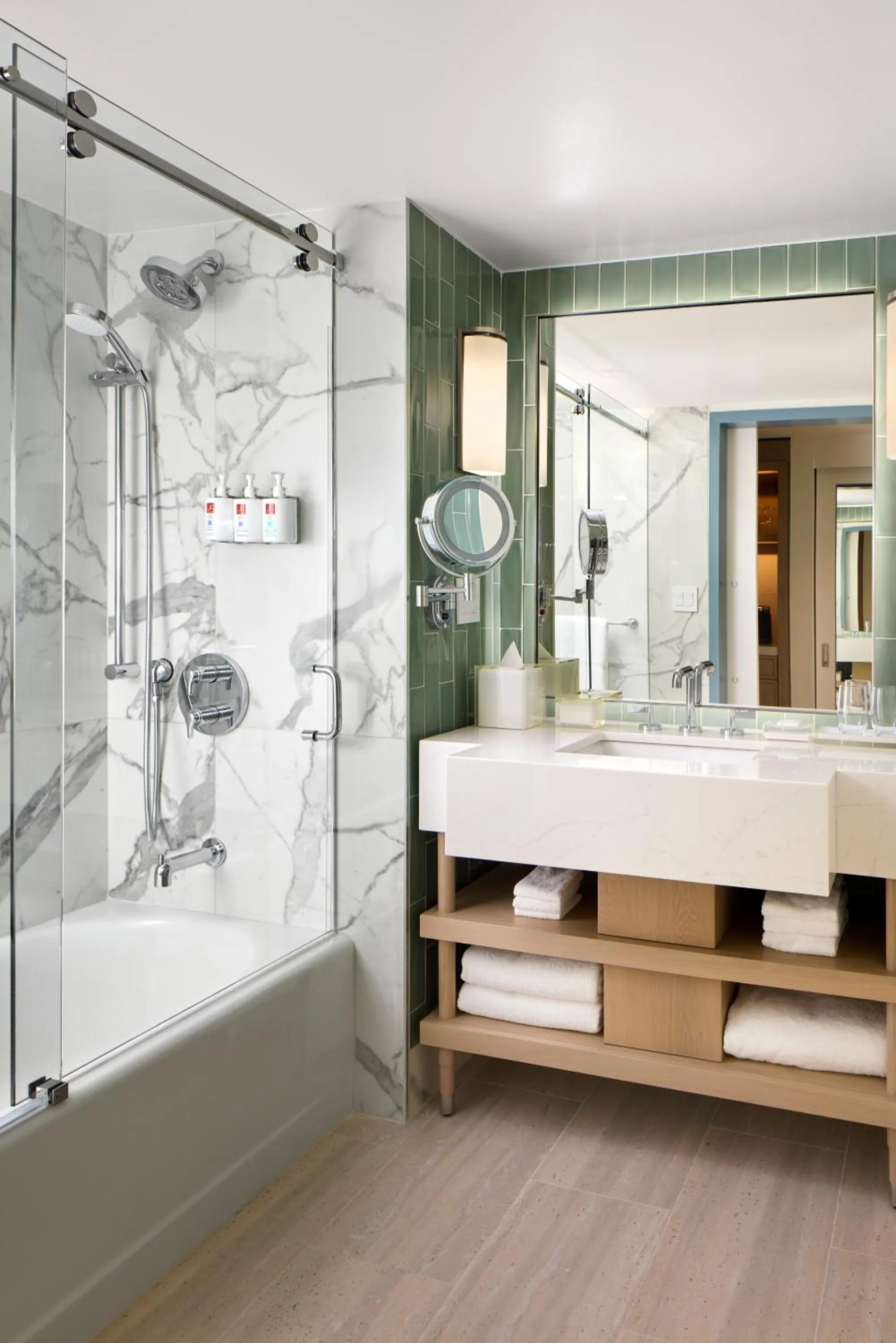 Bath in Loews Miami Beach Hotel