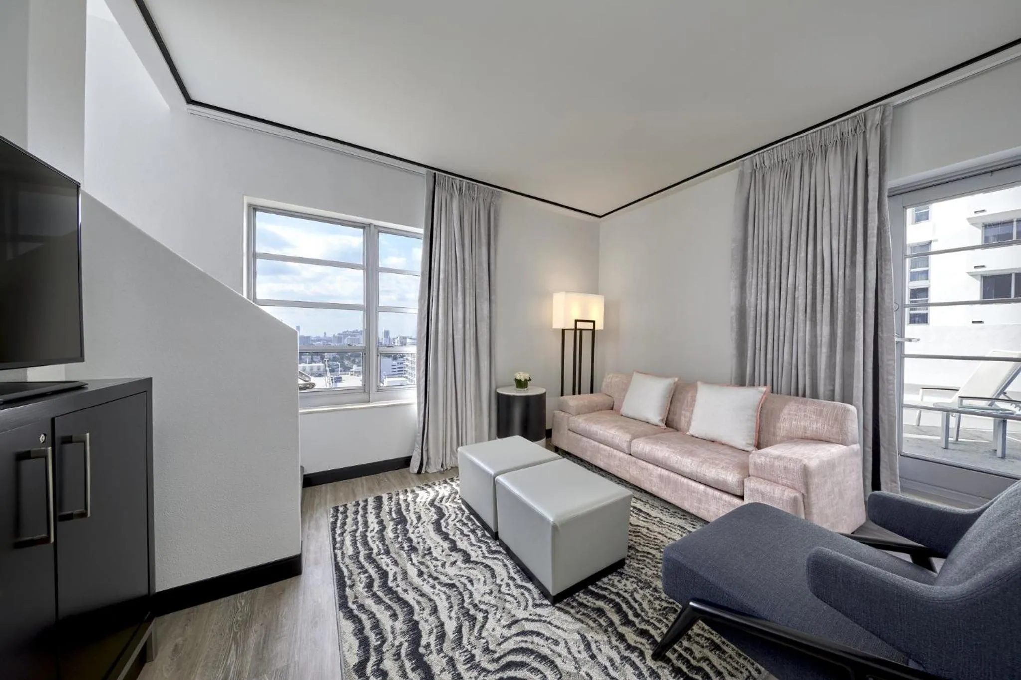 Photo of the whole room in Loews Miami Beach Hotel