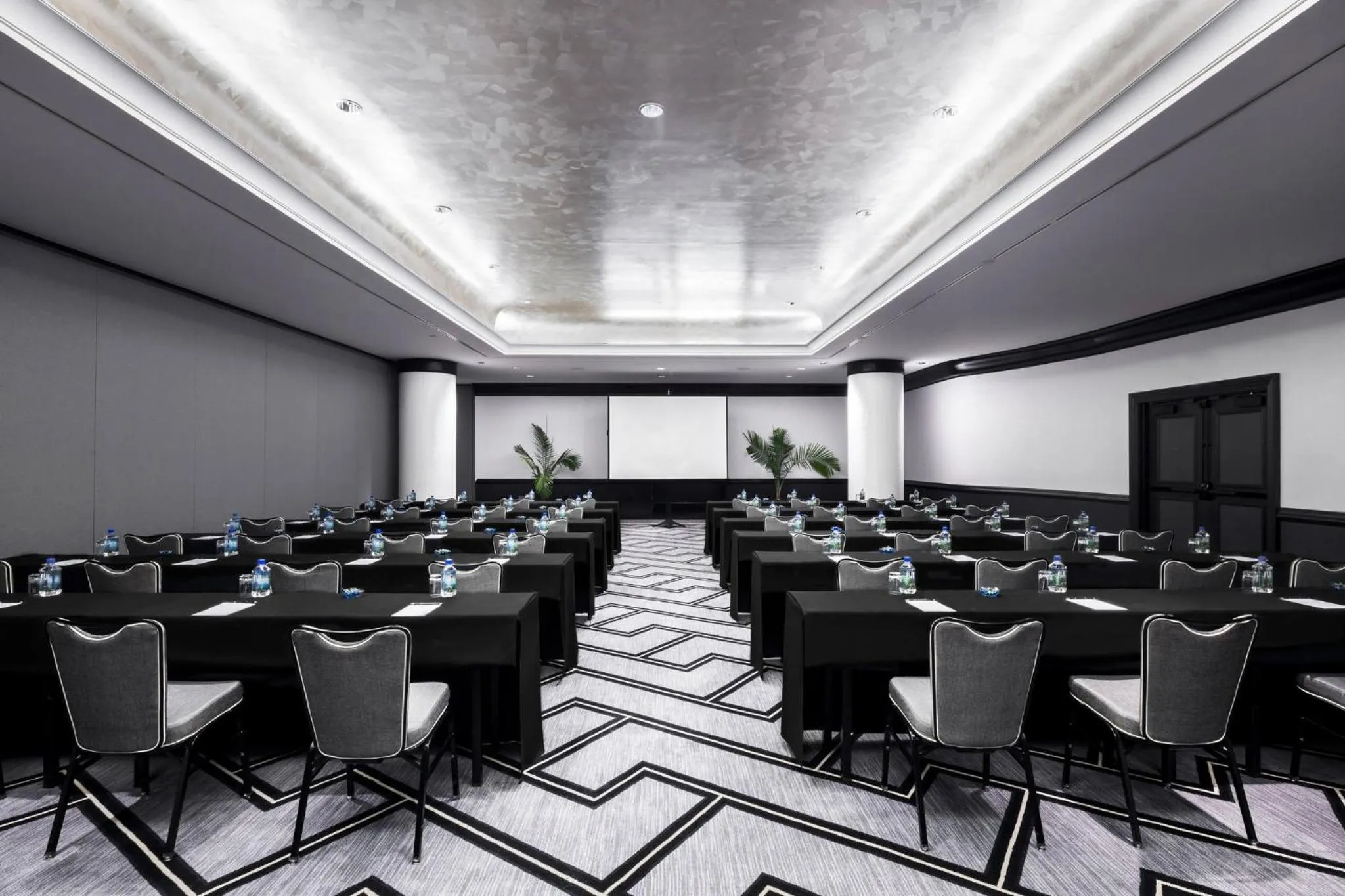 Meeting/conference room in Loews Miami Beach Hotel