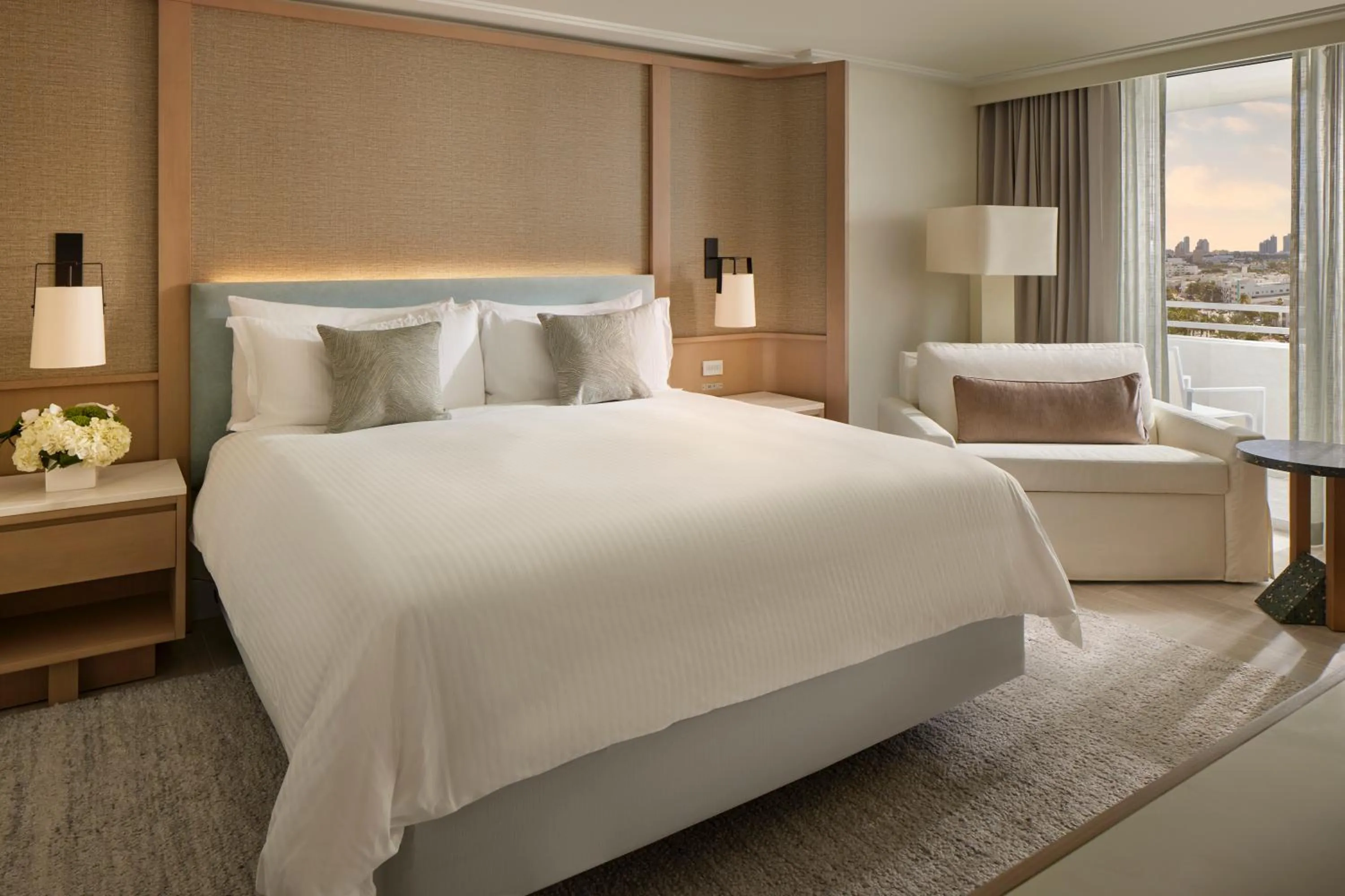 Bedroom, Bed in Loews Miami Beach Hotel