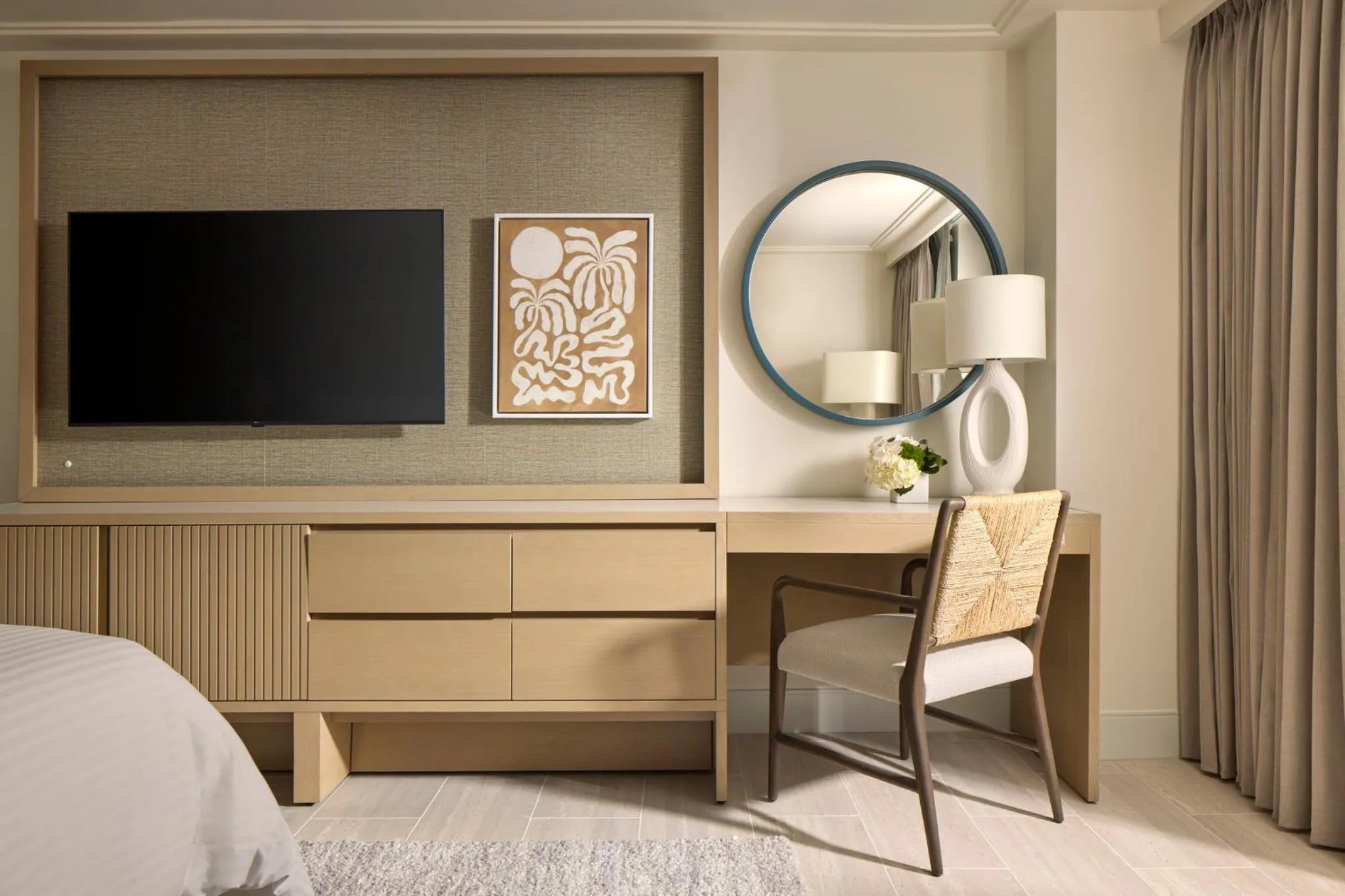 Bedroom, Bed in Loews Miami Beach Hotel