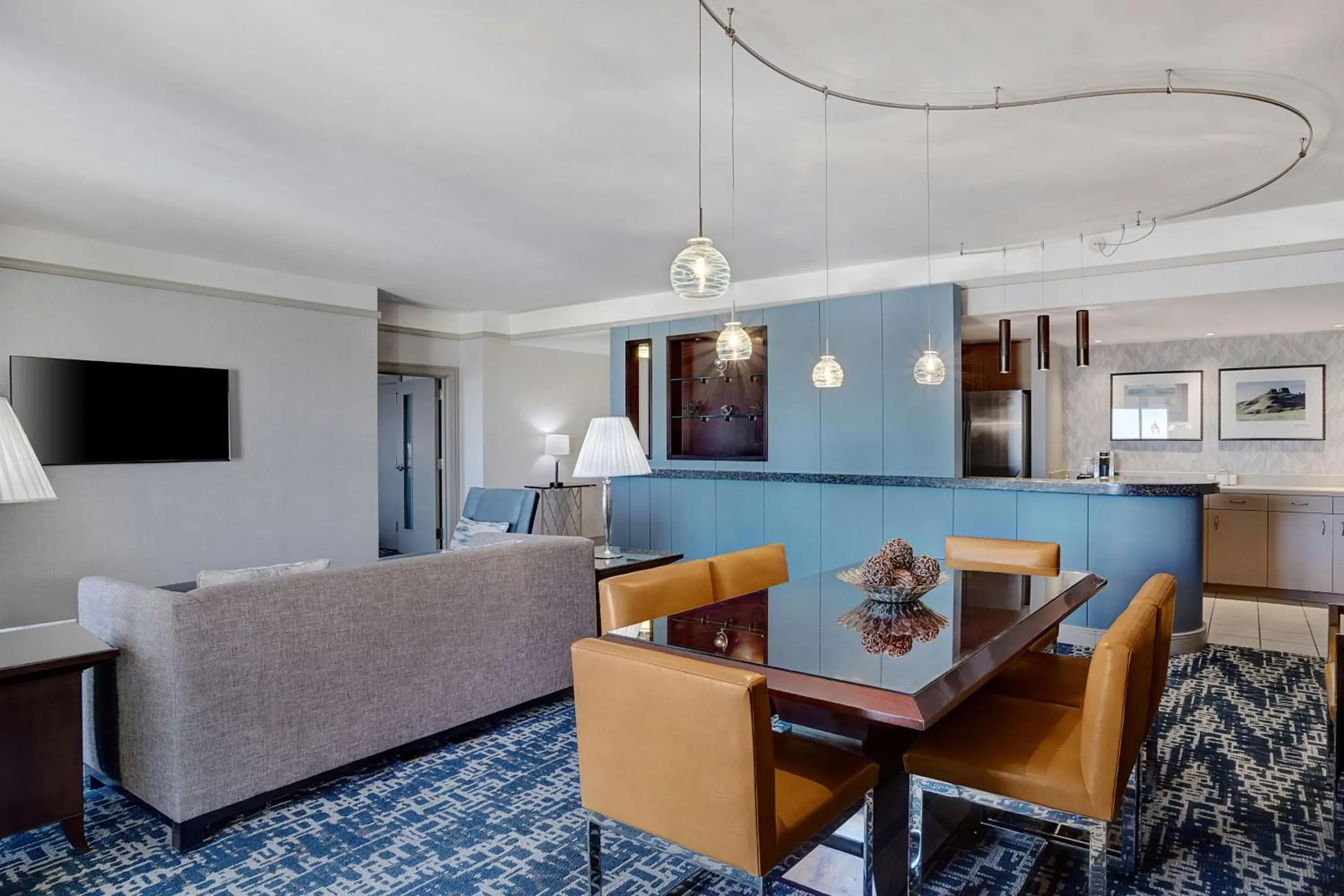 Photo of the whole room in Hyatt Regency DFW International Airport Photo of the whole room in Hyatt Regency DFW International Airport